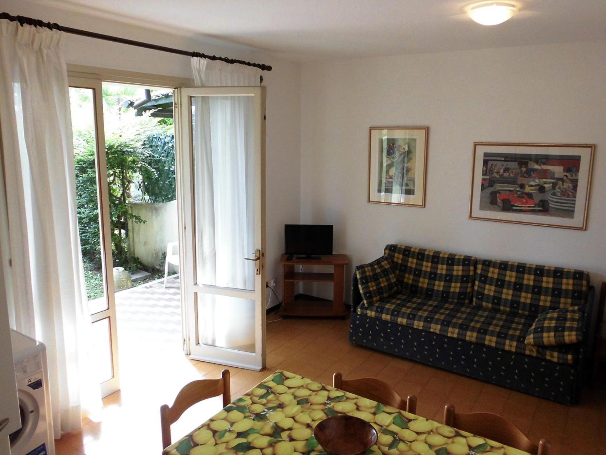 Villa photo 2