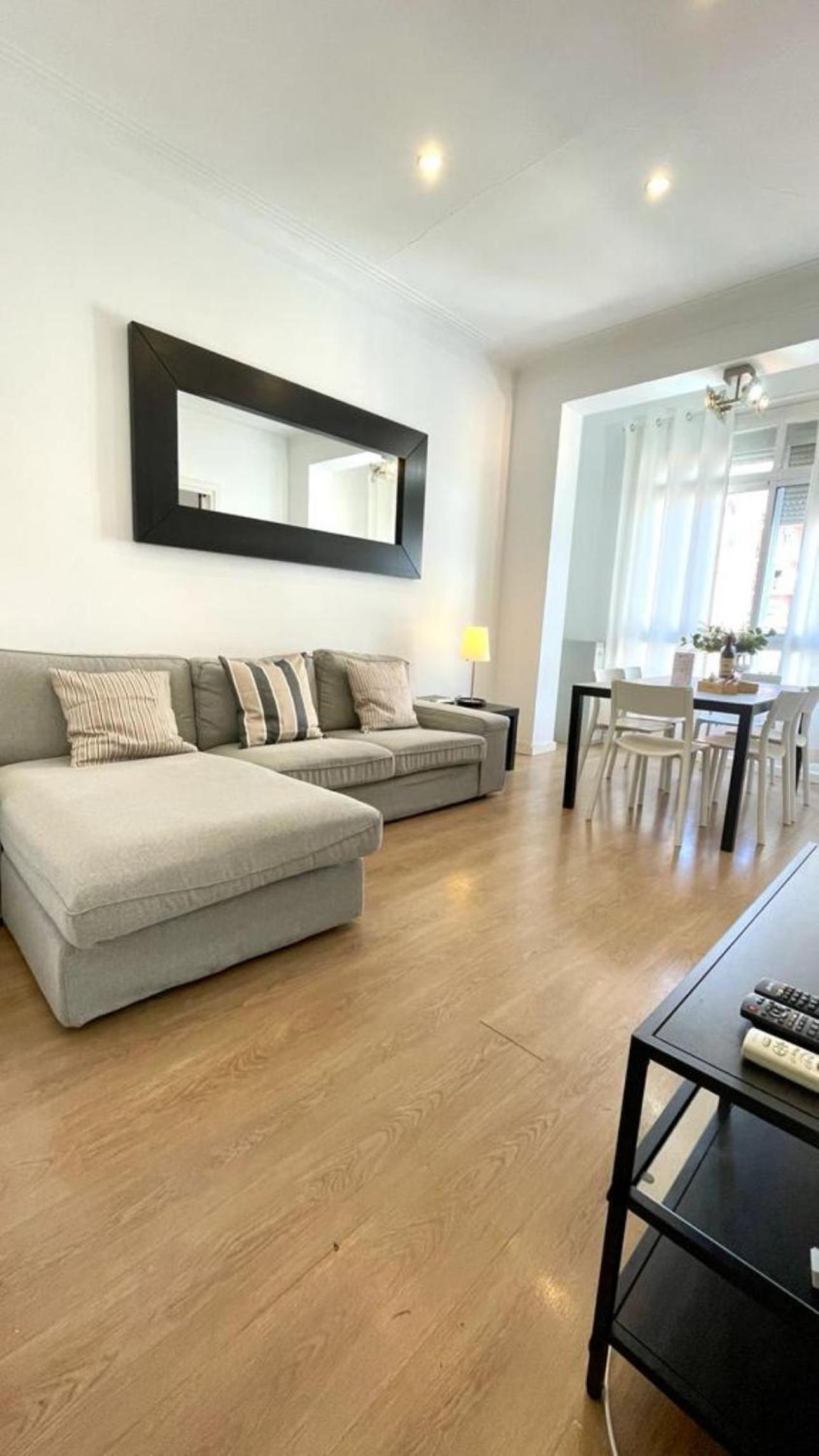 Apartment photo 3