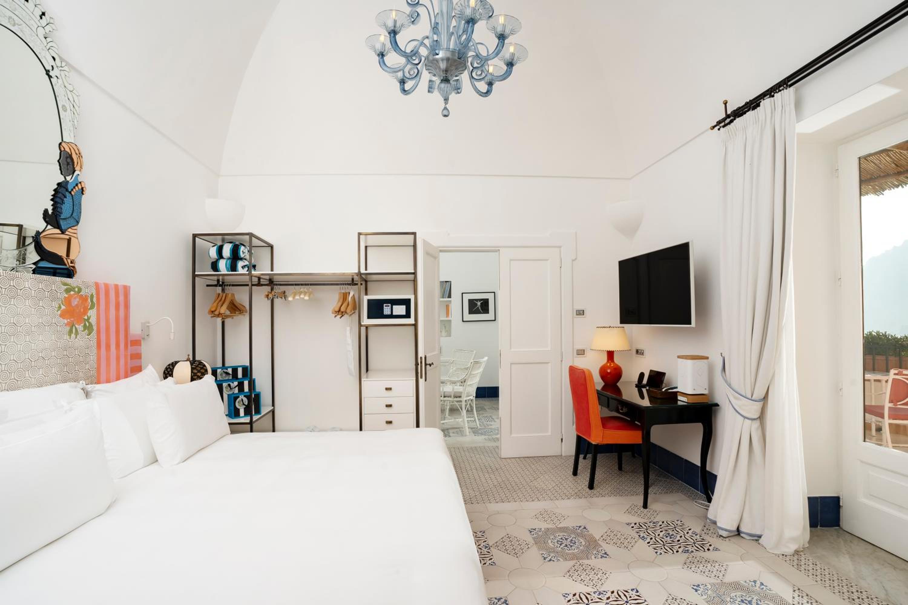 Junior Suite with Sea View - Photo 2