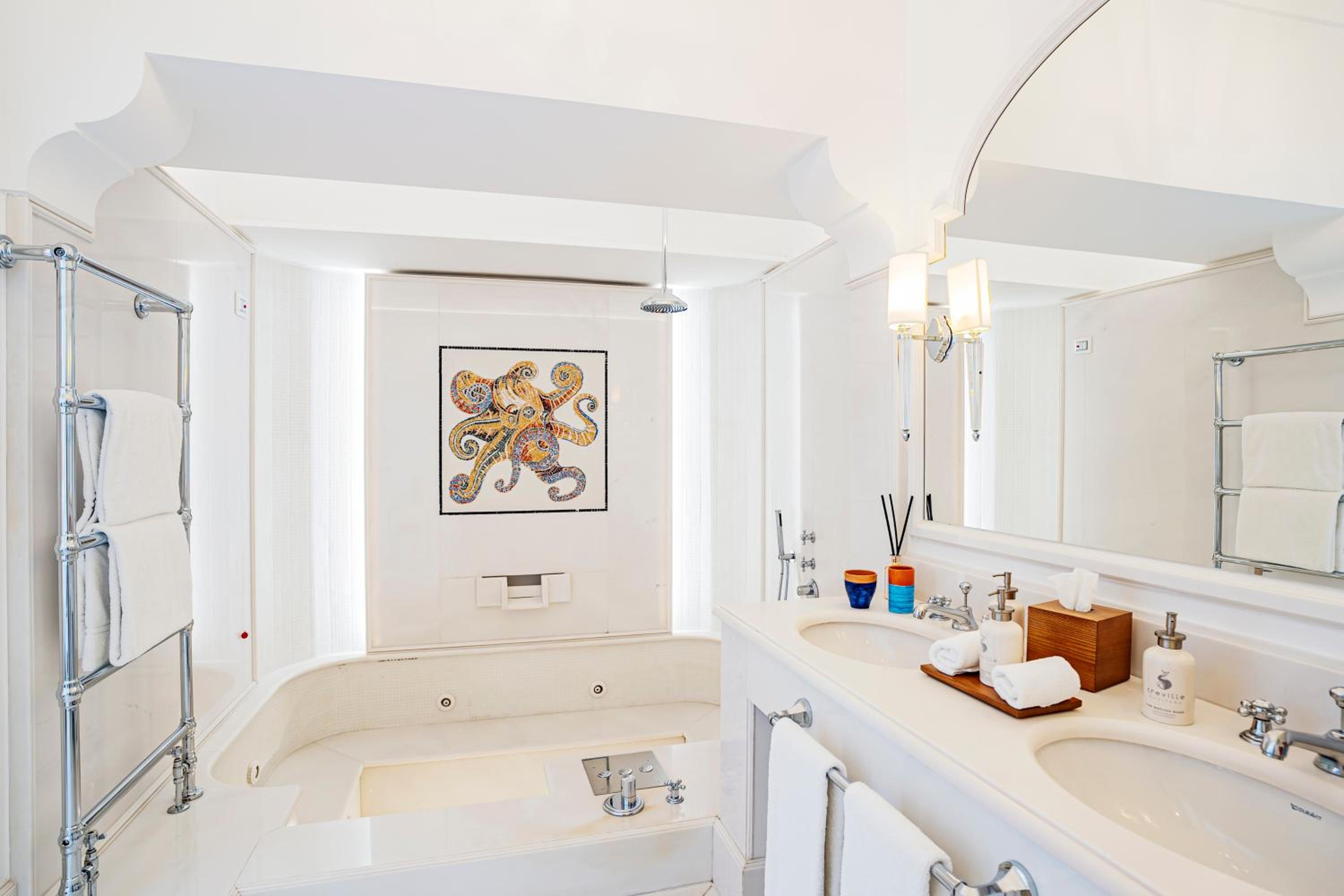 Junior Suite with Sea View - Photo 5