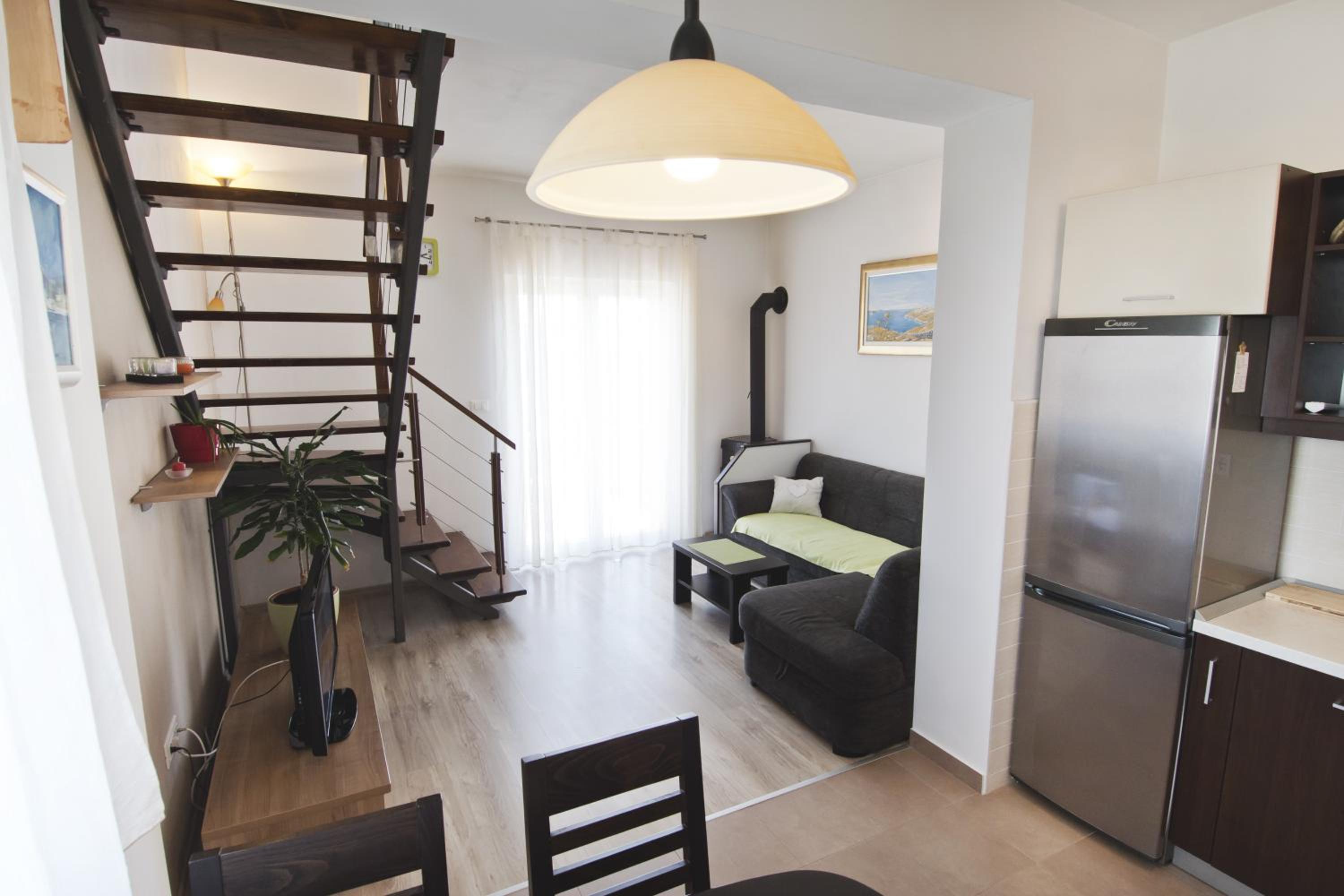 Maisonette photo 3