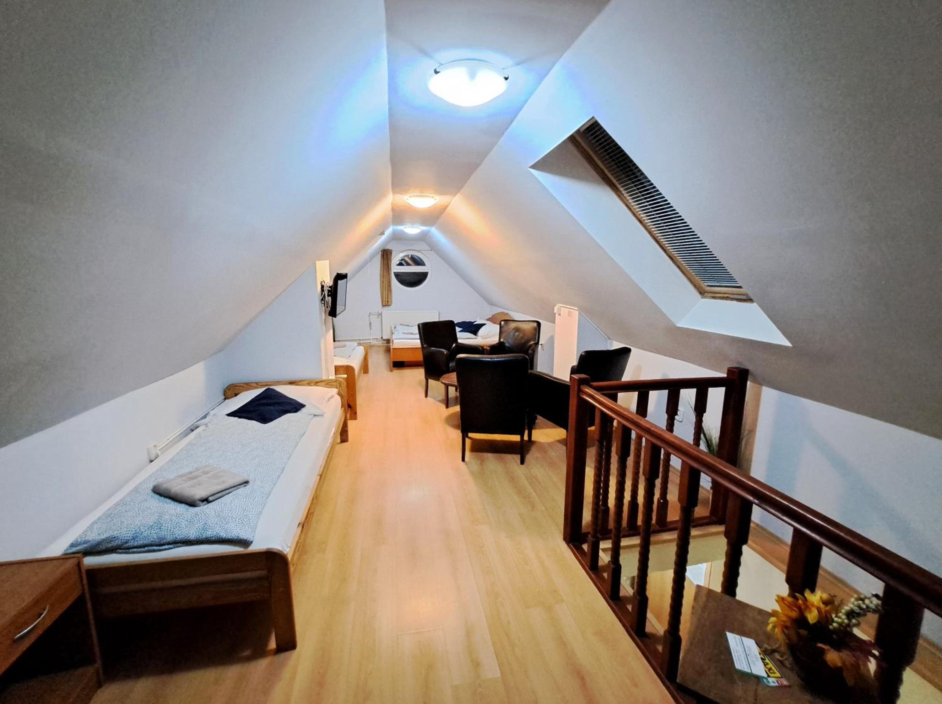 Duplex Room photo 2