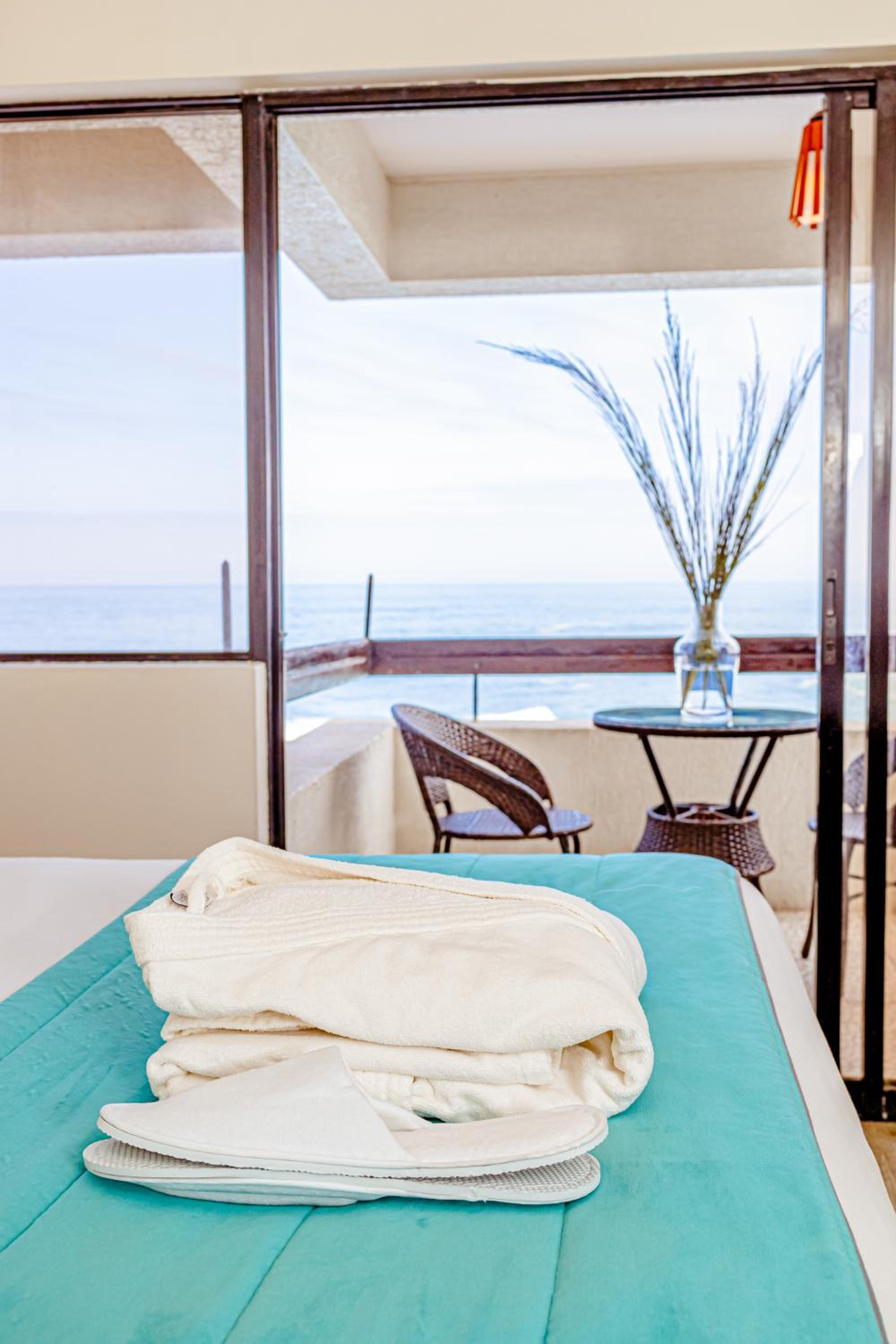 Superior Double or Twin Room with Sea View photo 3