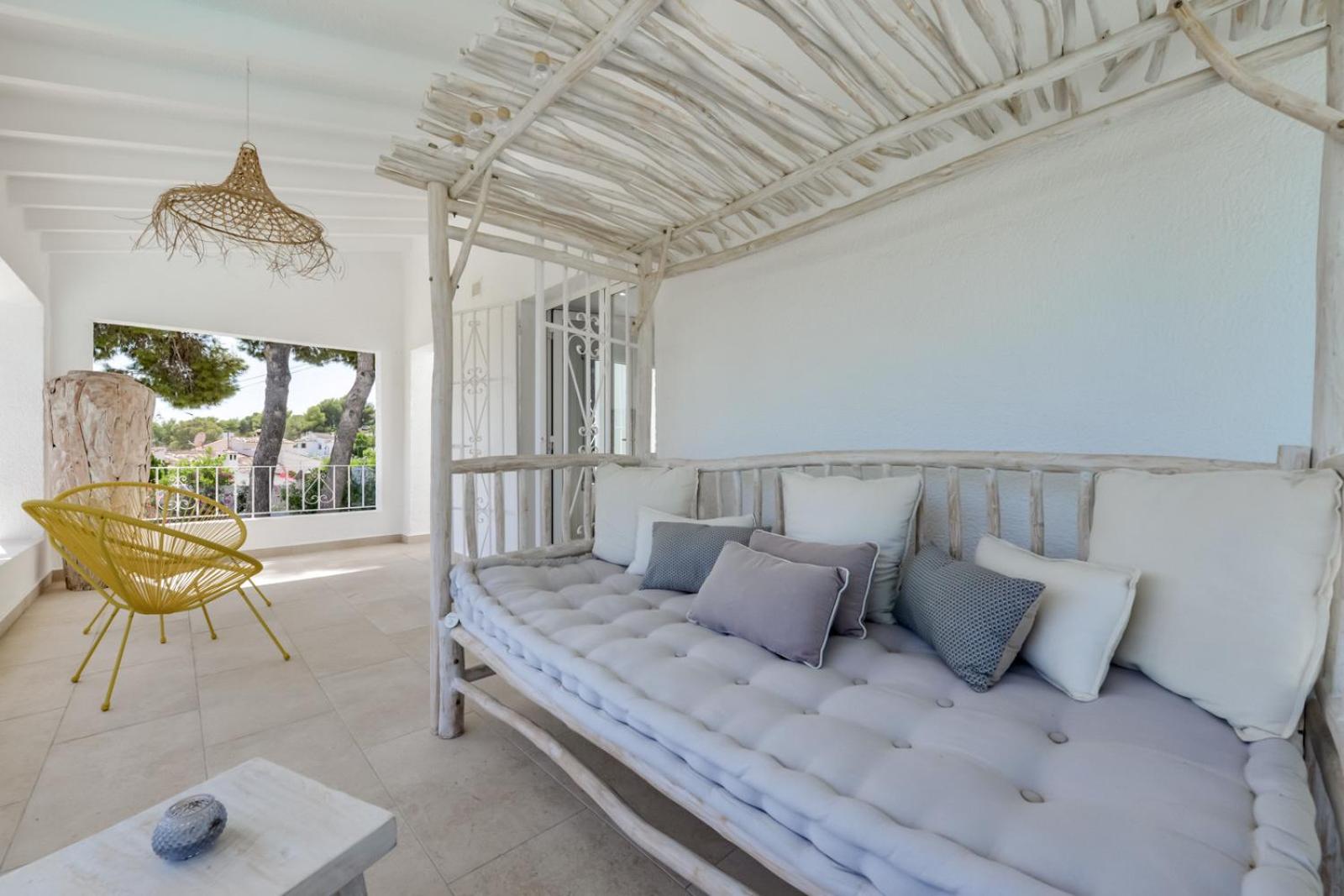 Villa photo 2