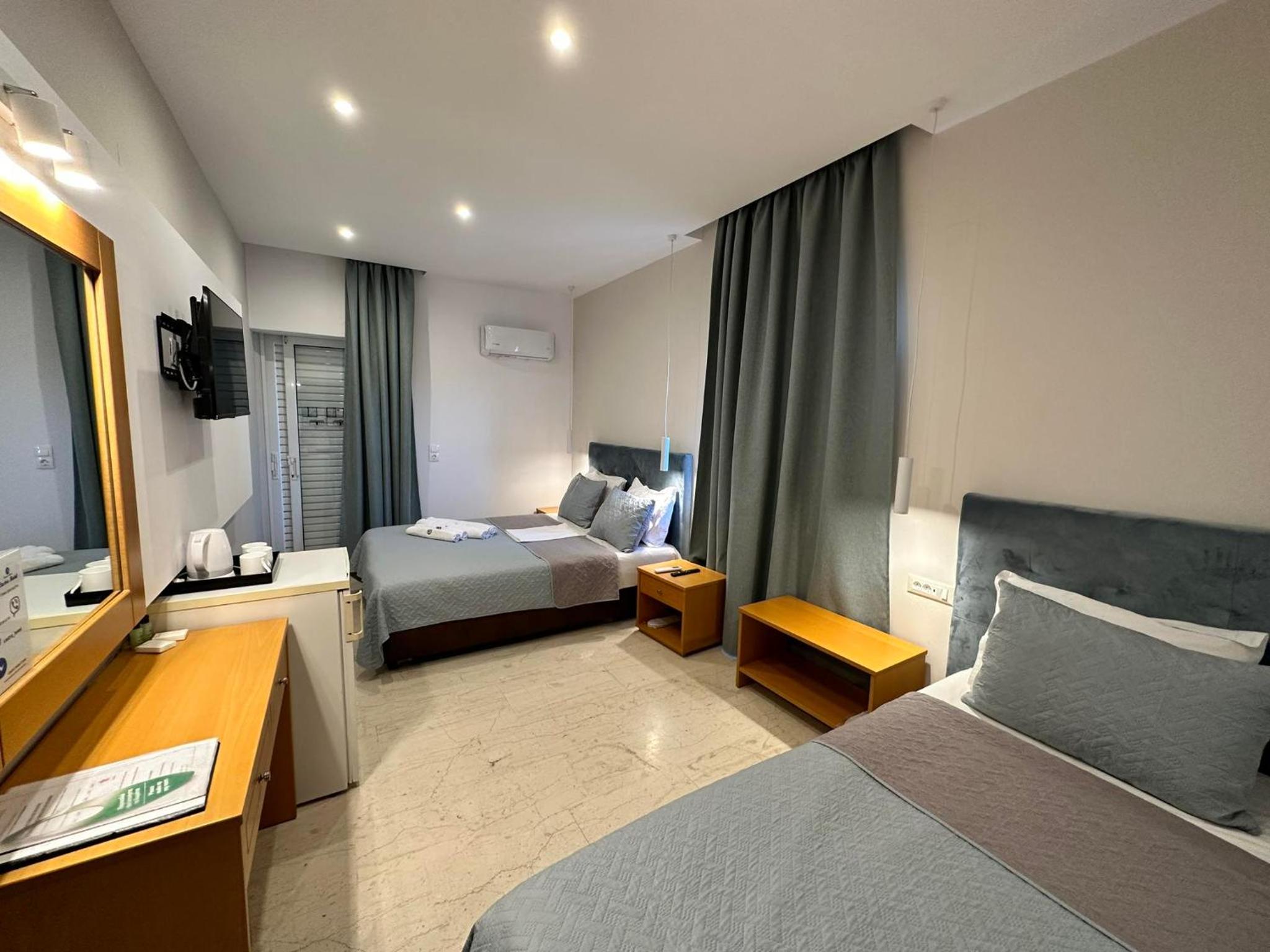 Superior Triple Room - Photo 1