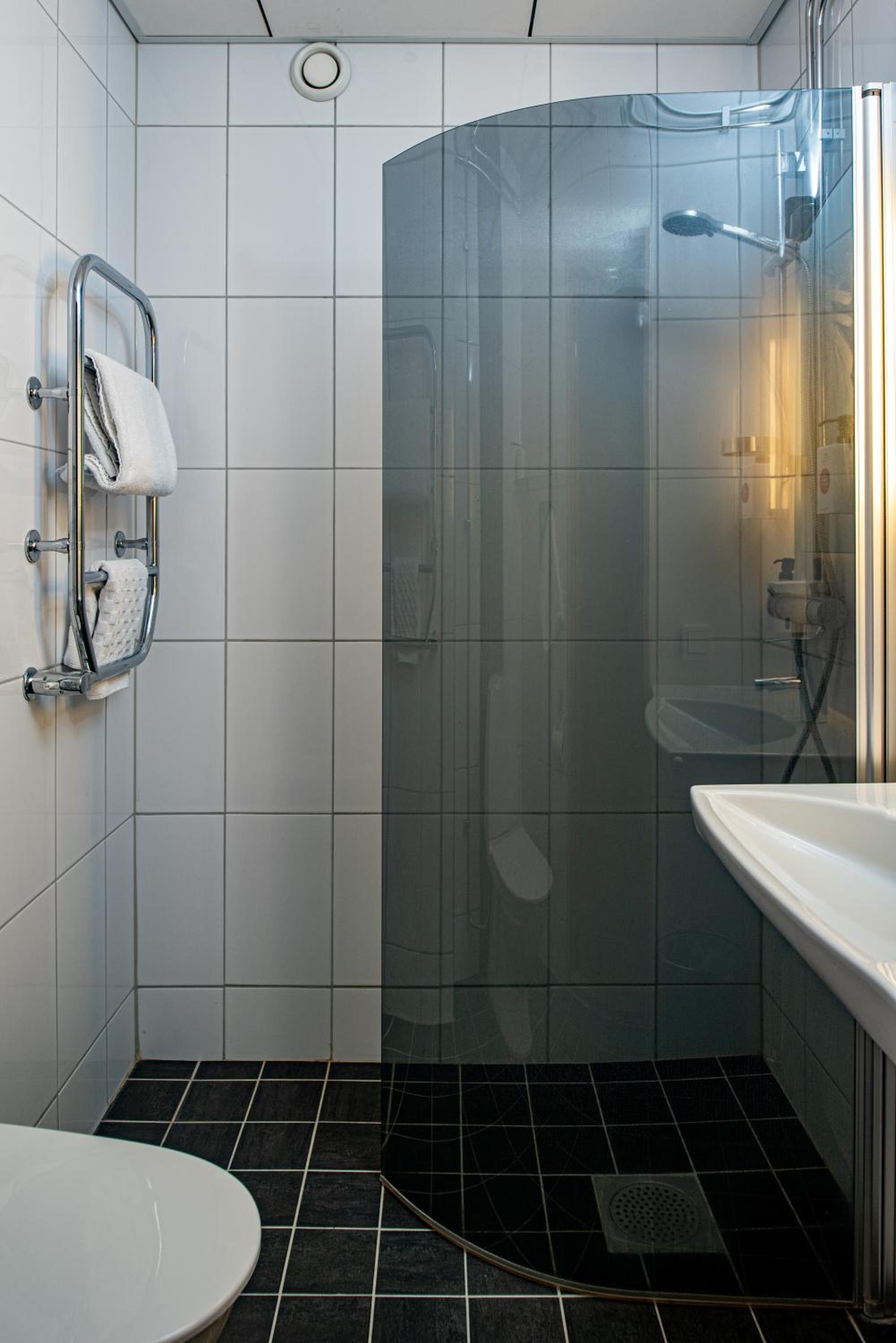 Compact Double Room - Photo 2