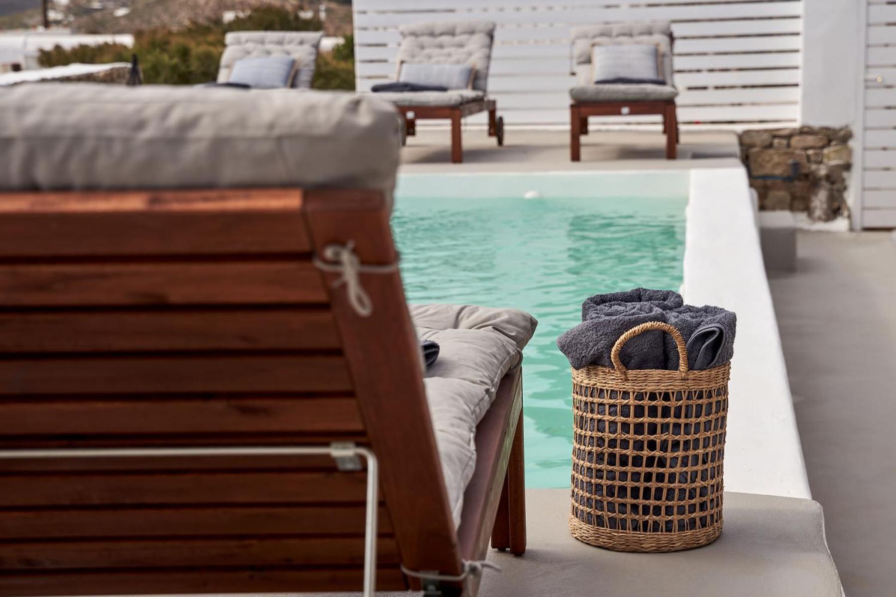 Superior Suite with Balcony, Sea View and Private Pool with HydroMassage photo 2
