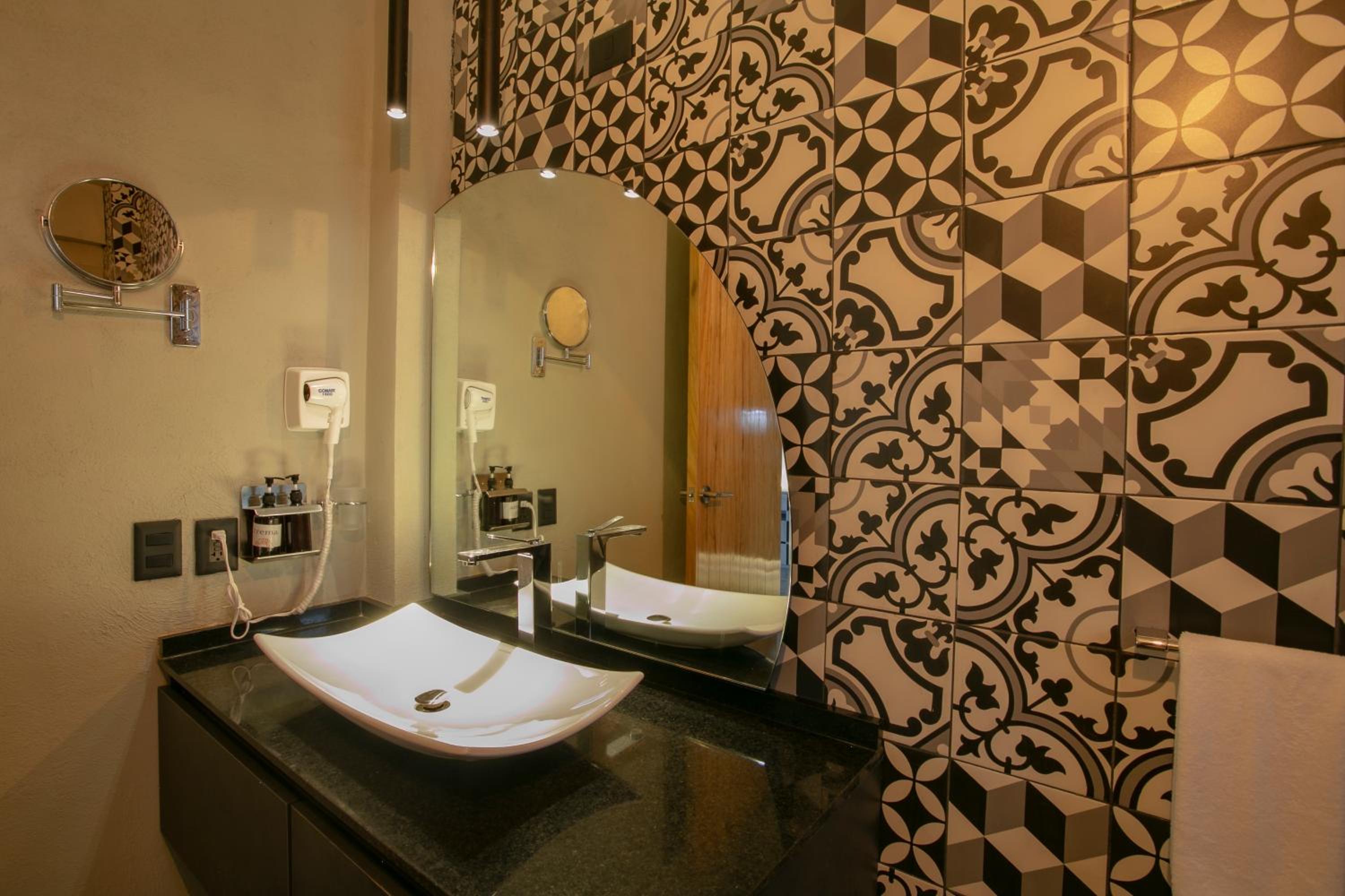 Deluxe Twin Room with Sea View photo 2