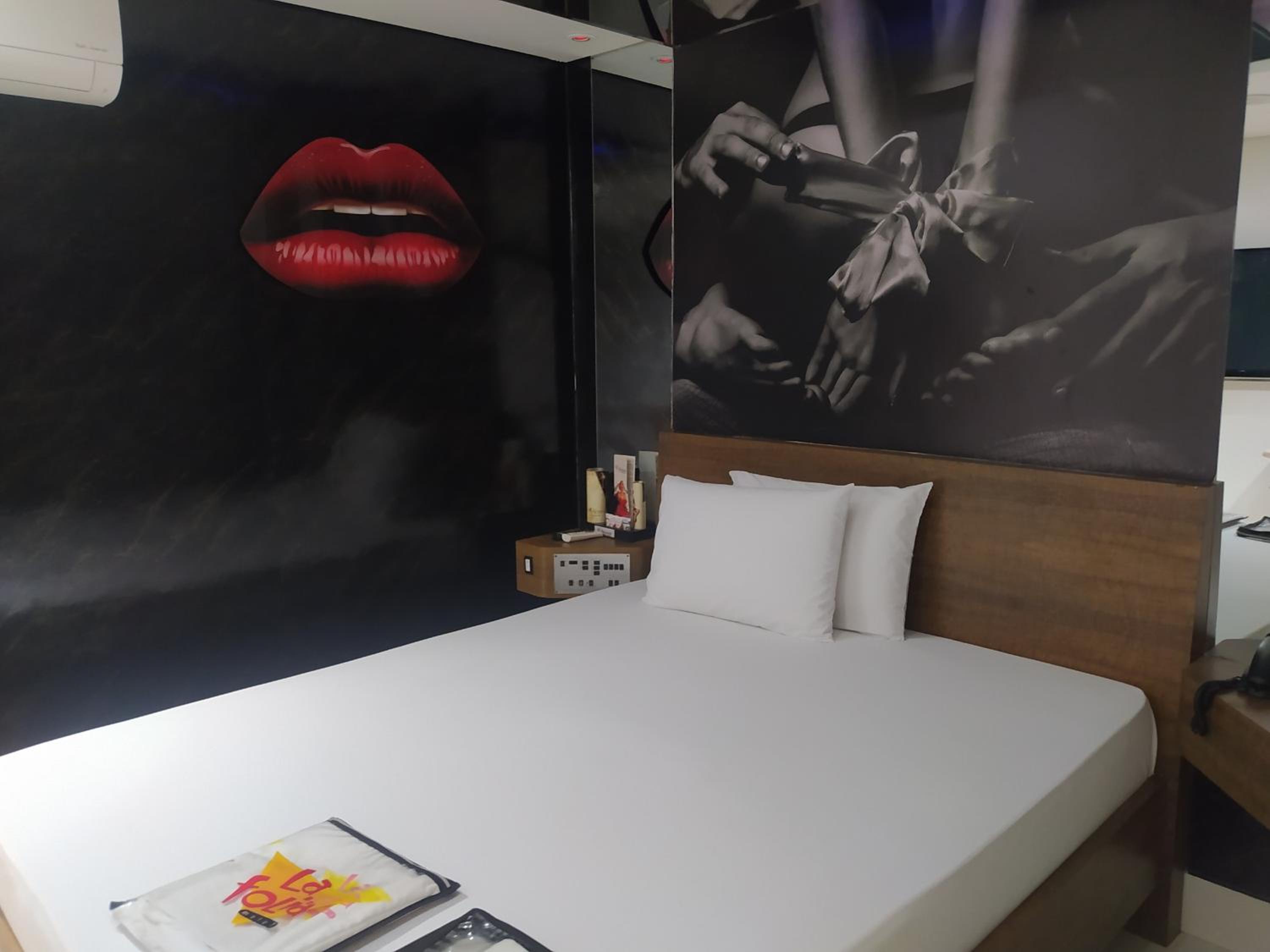 Deluxe Suite with Spa Bath