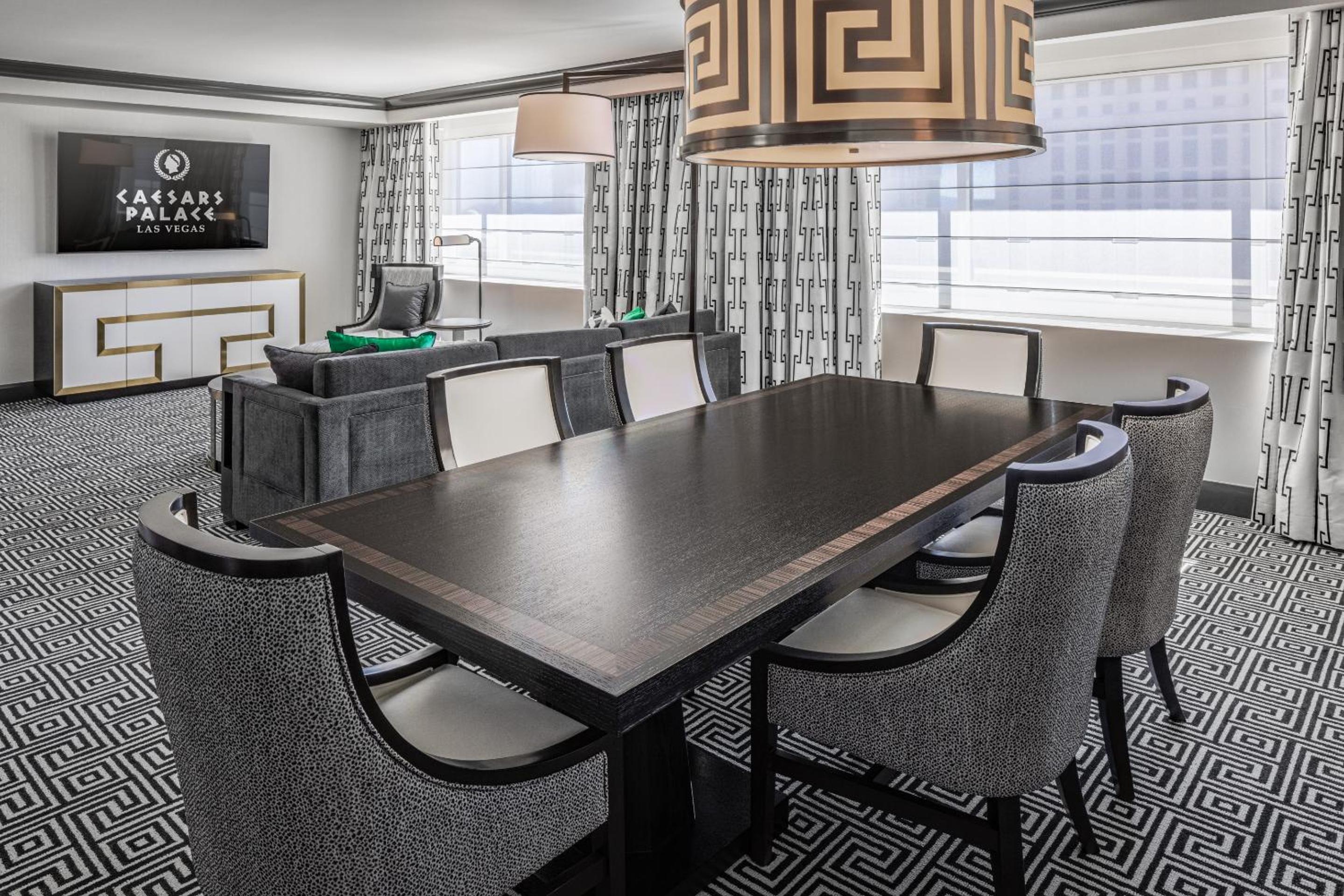 Colosseum Premium Suite King photo 2