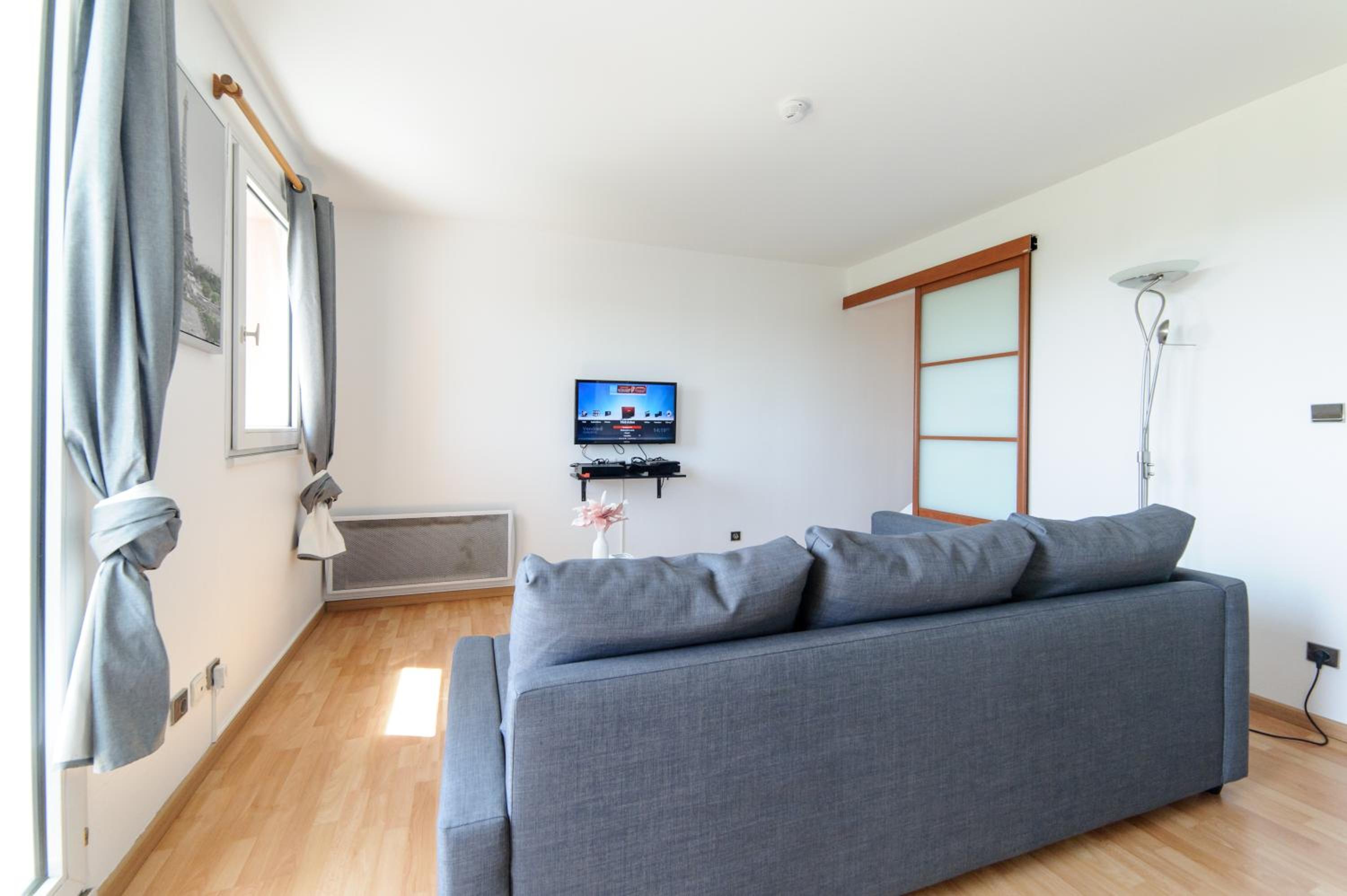 Apartment photo 2