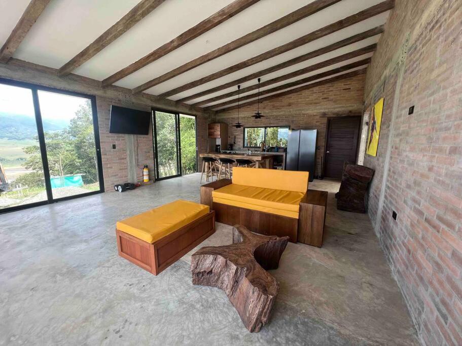 One-Bedroom House photo 1