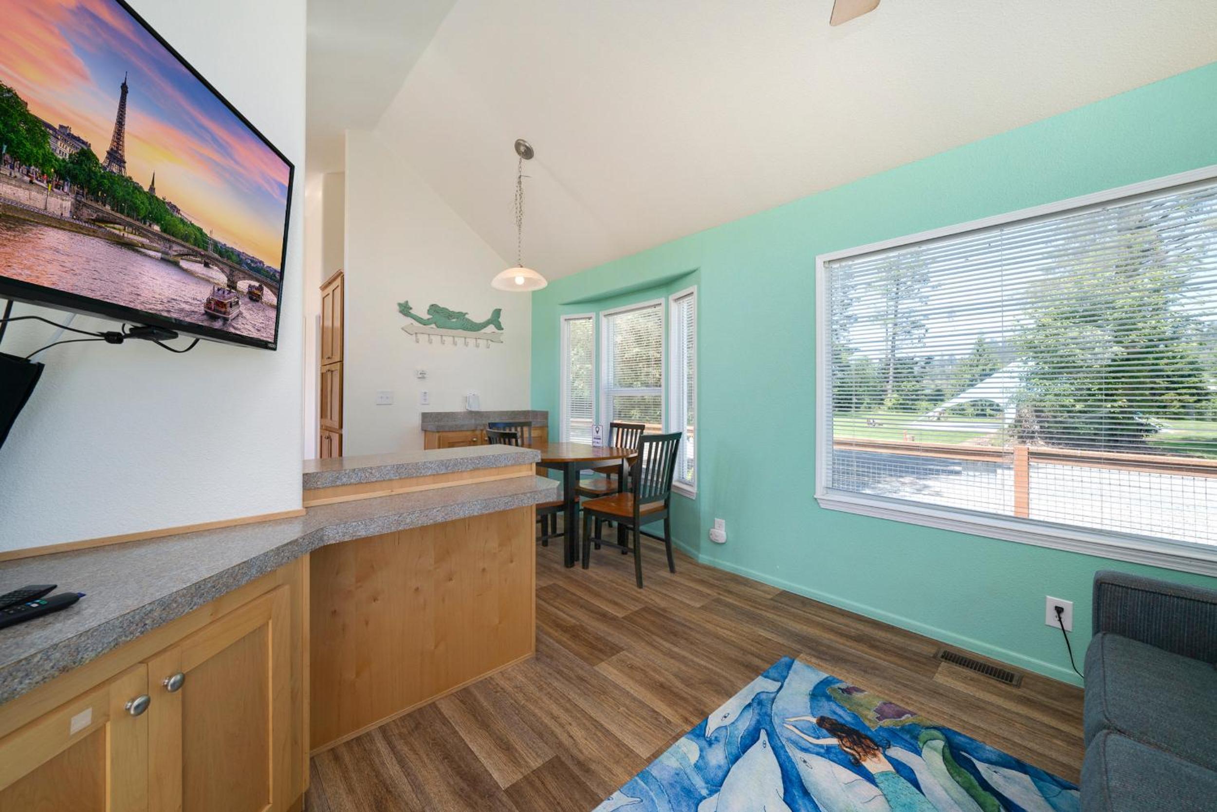 Superior Cottage - Adventure photo 1