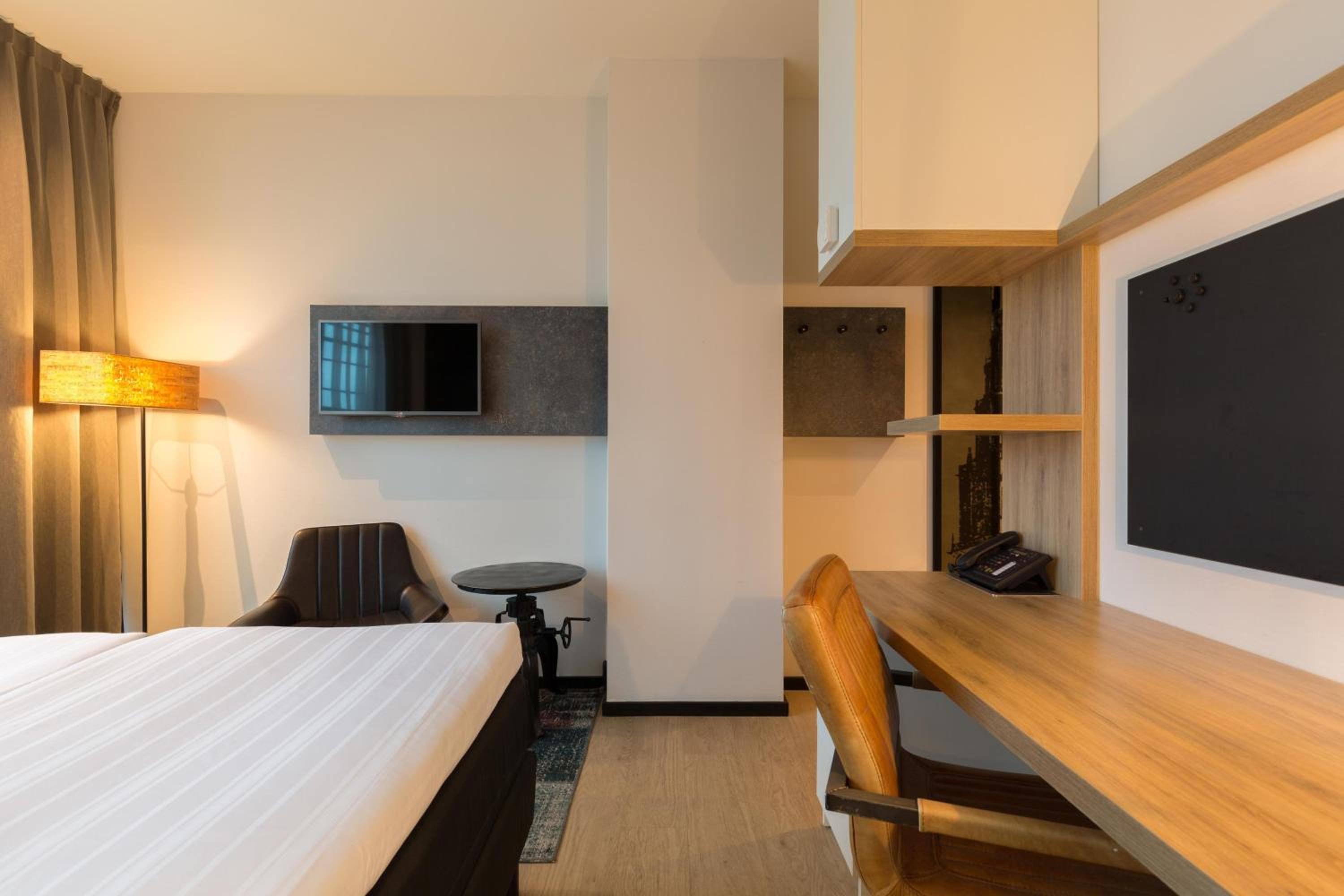 Comfort Room 1 Double Bed