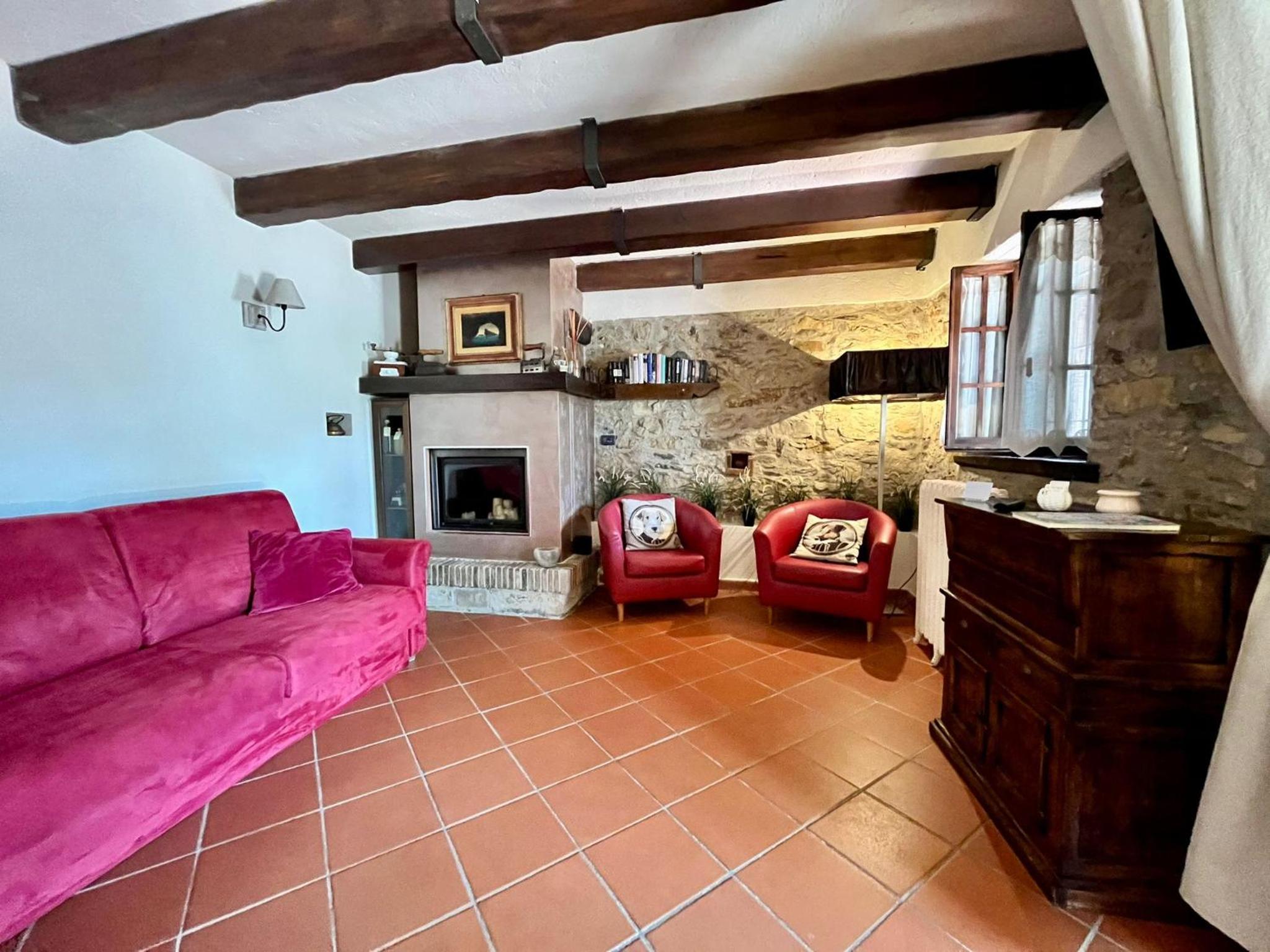 Villa with Private Pool - Photo 5