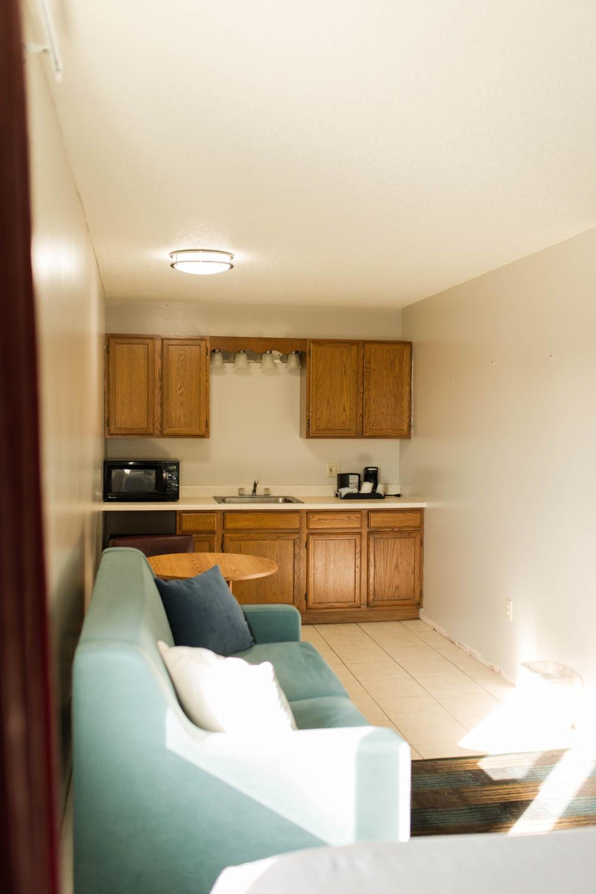 Suite with Two Queen Beds - Non-Smoking - Photo 3