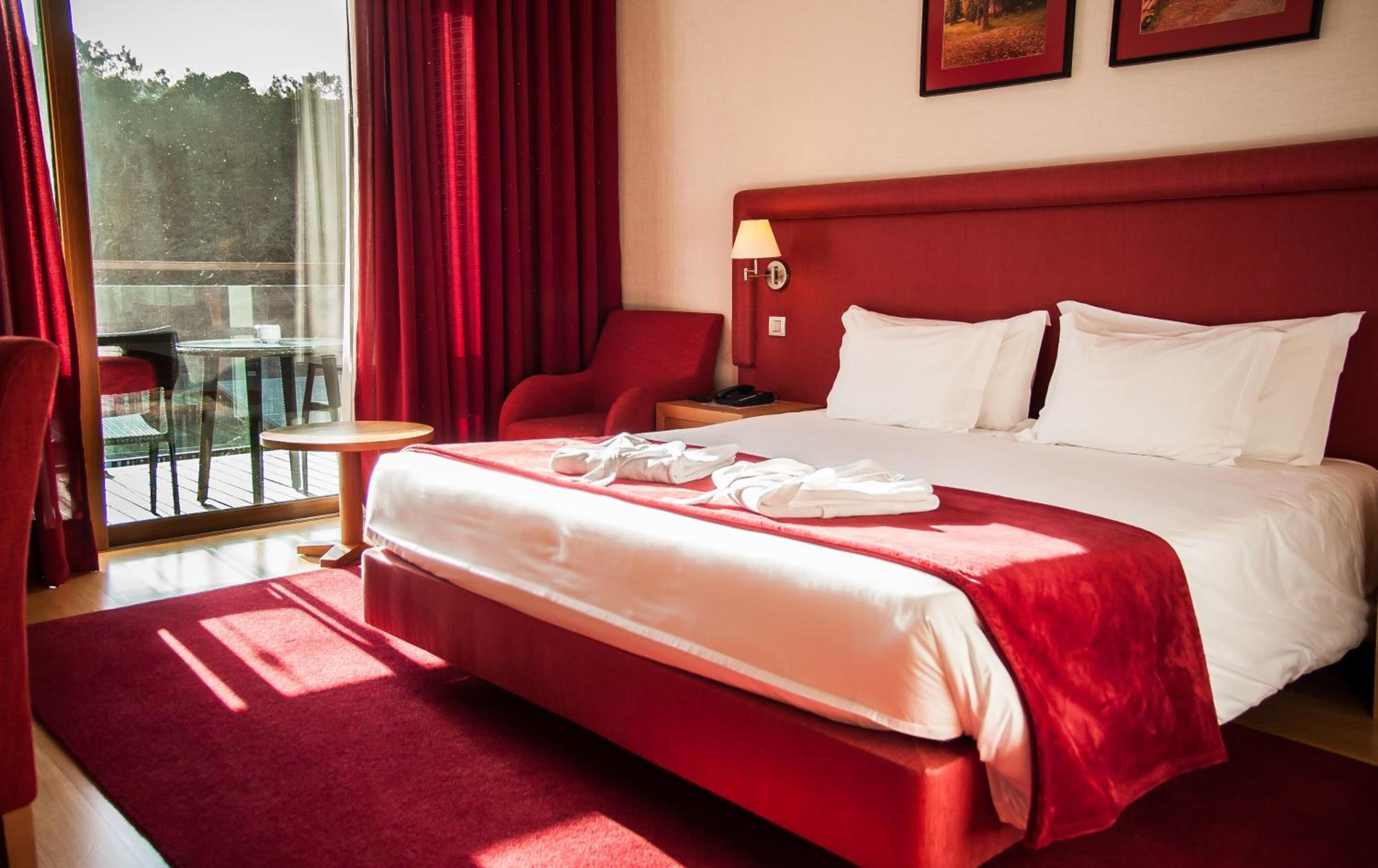 Double Room with River View - Photo 12