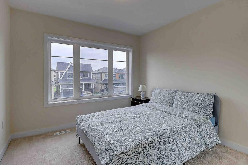Four-Bedroom House photo 1