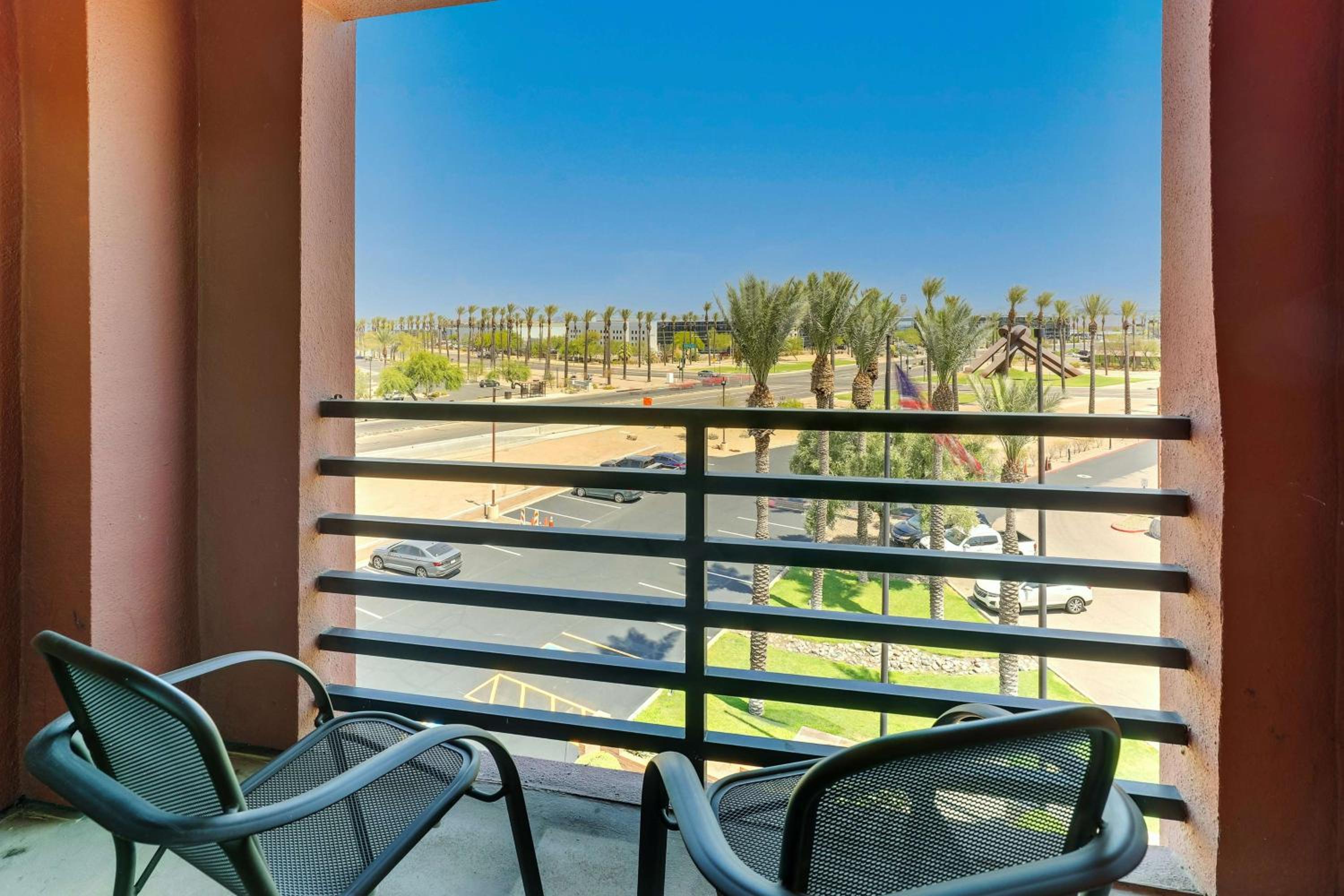 King Suite with Sofa Bed, Terrace - Hearing Accessible, Roll-in Shower photo 2