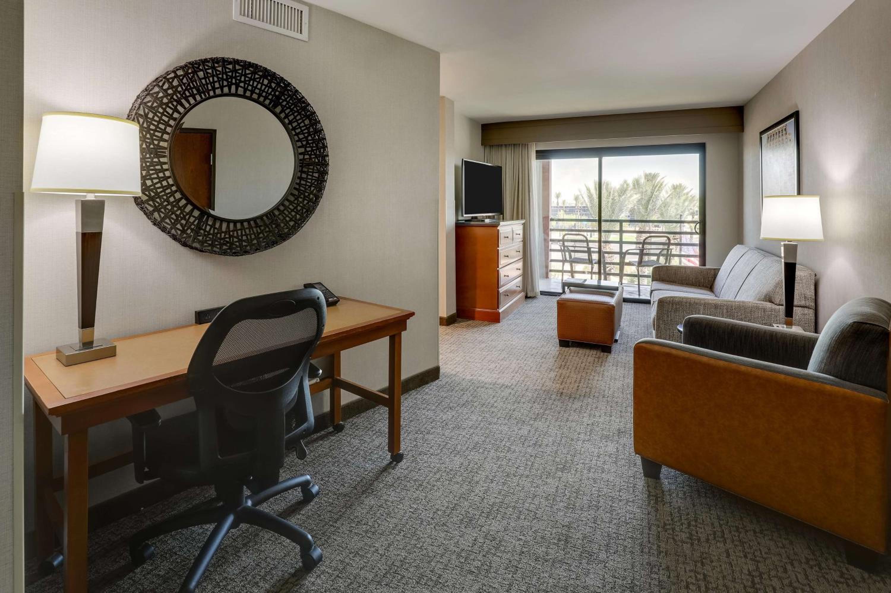 King Suite with Sofa Bed, Terrace - Hearing Accessible, Roll-in Shower photo 1