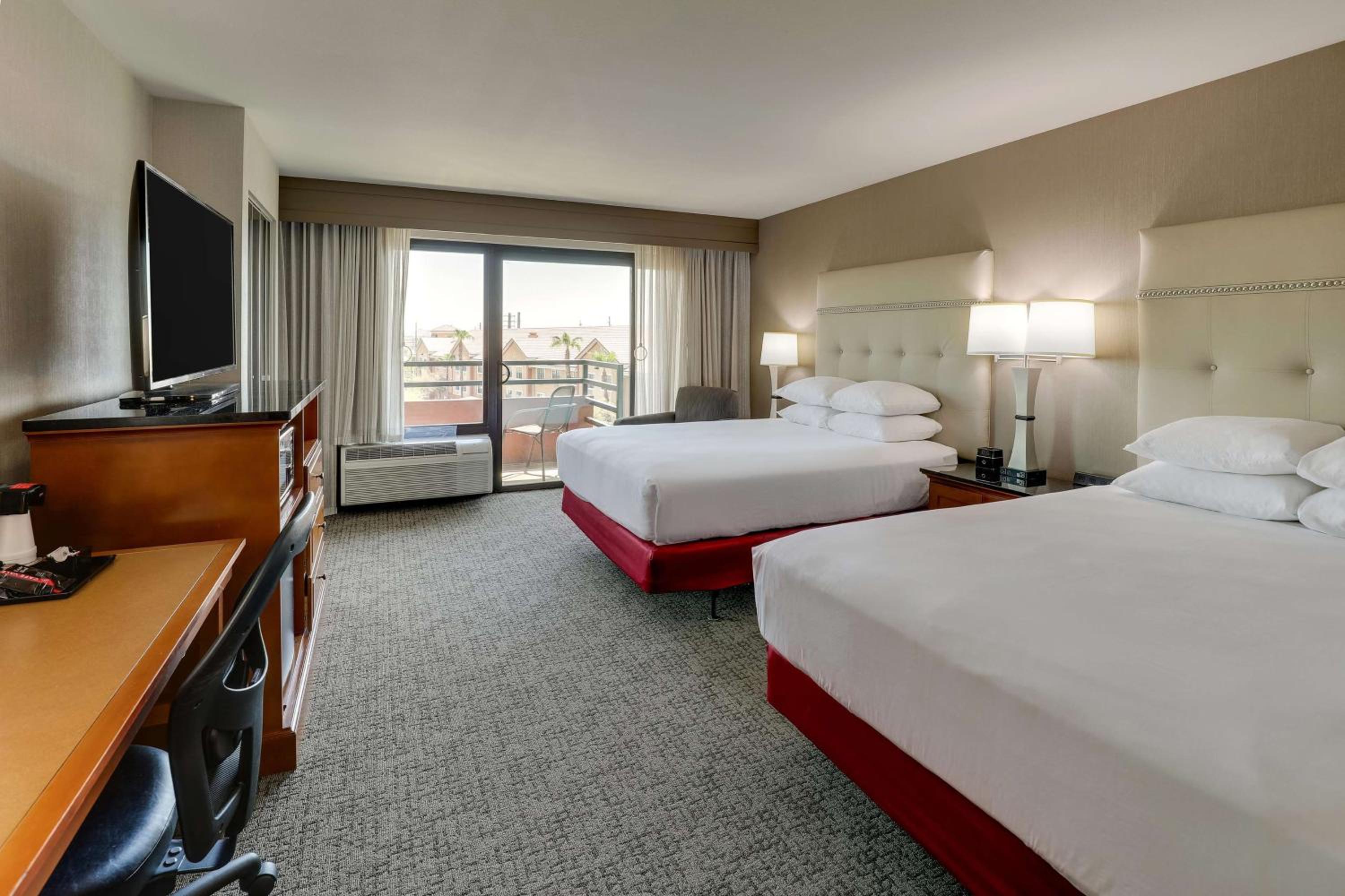 Deluxe Queen Room with Two Queen Beds with Terrace - Photo 1