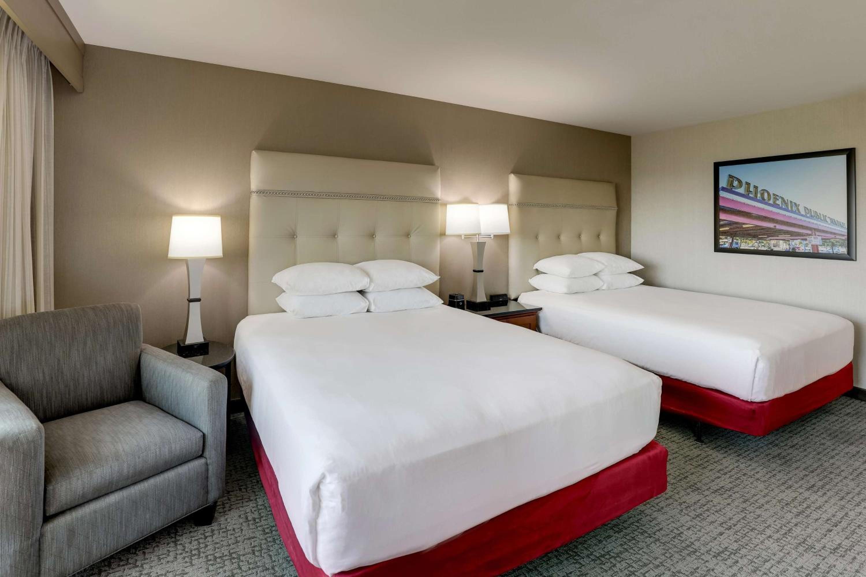 Deluxe Queen Room with Two Queen Beds with Terrace - Photo 2