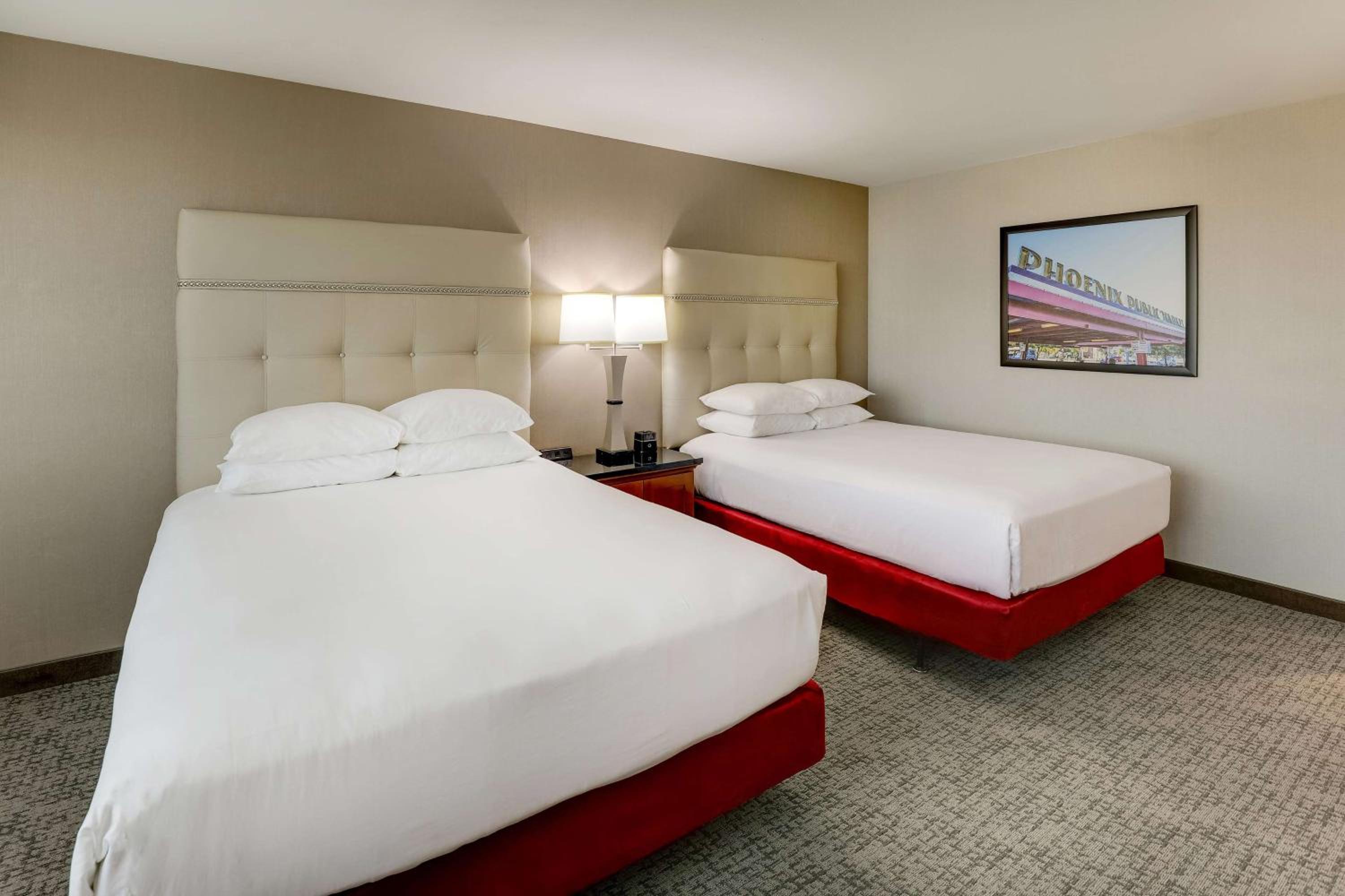 Superior Queen Room with Two Queen Beds - Hearing Accessible, Tub