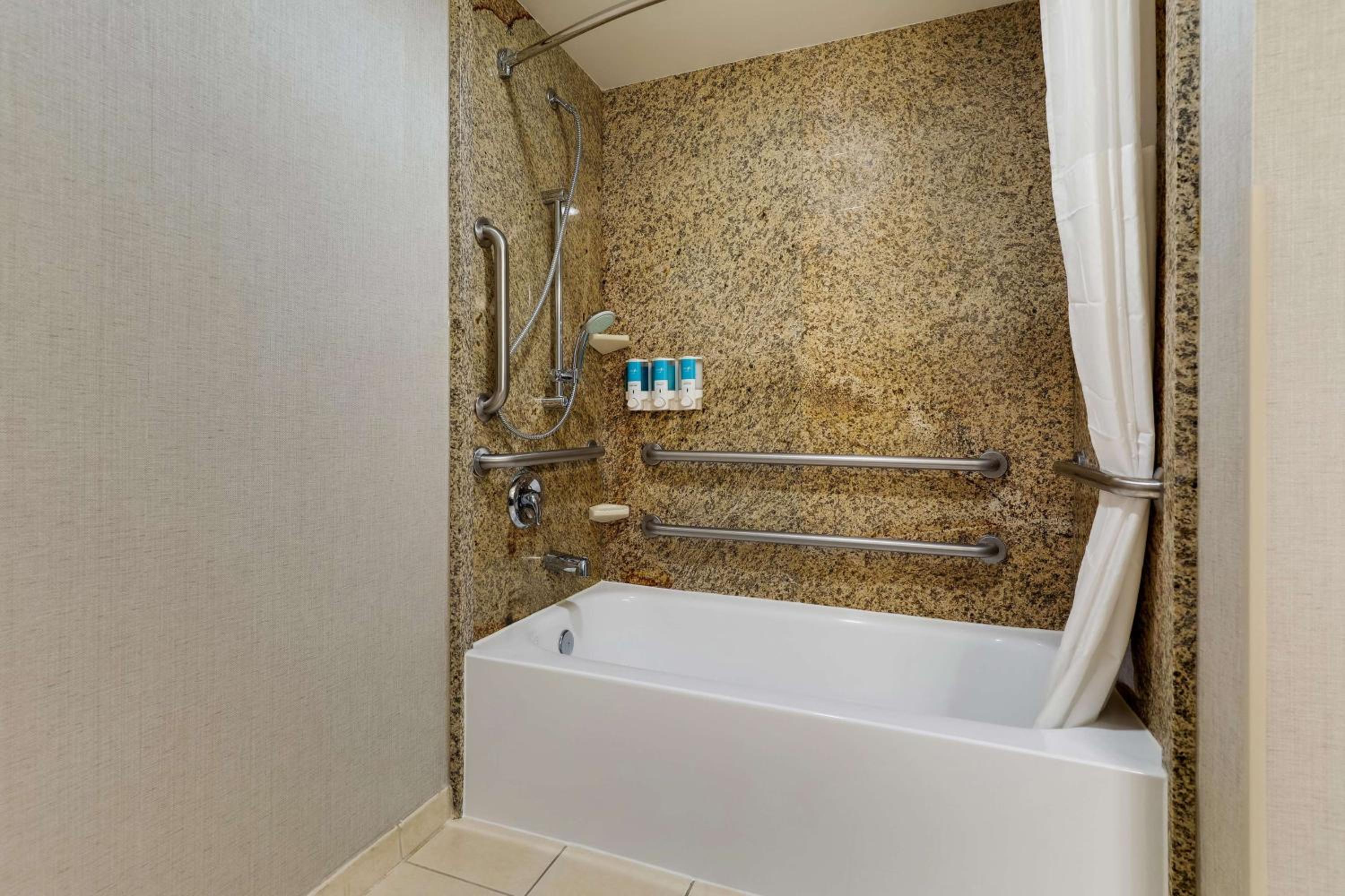 Queen Room with Two Queen Beds - Disability Access
