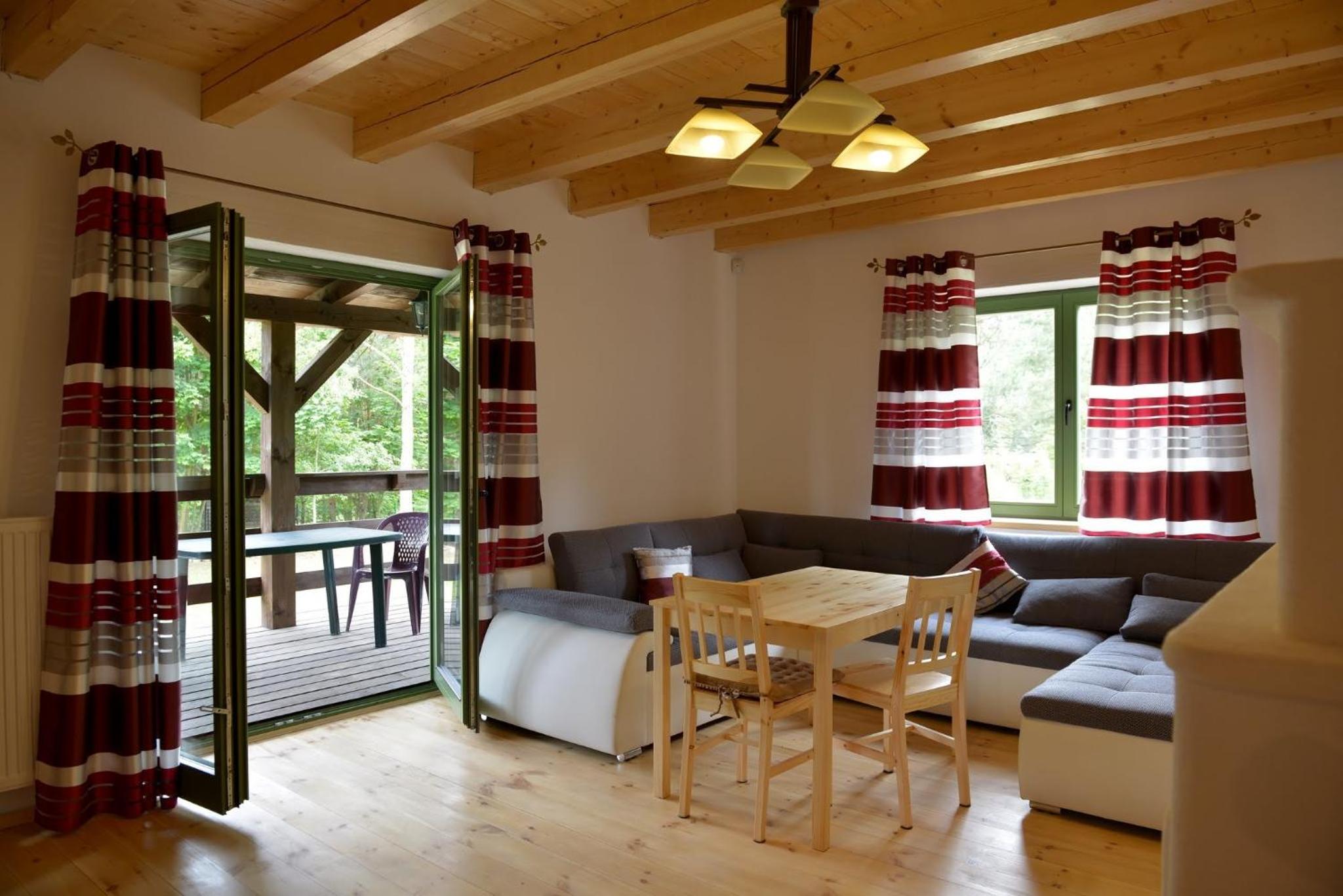 Six-Bedroom House photo 1