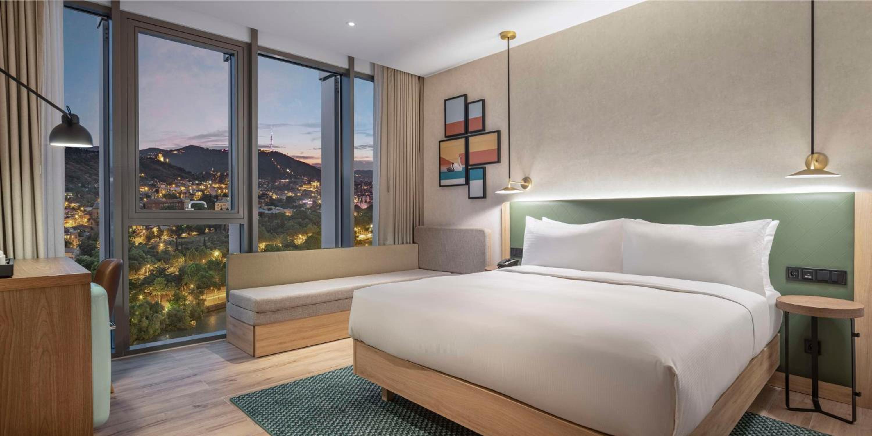 King Room with Sofa Bed - High Floor - Photo 3