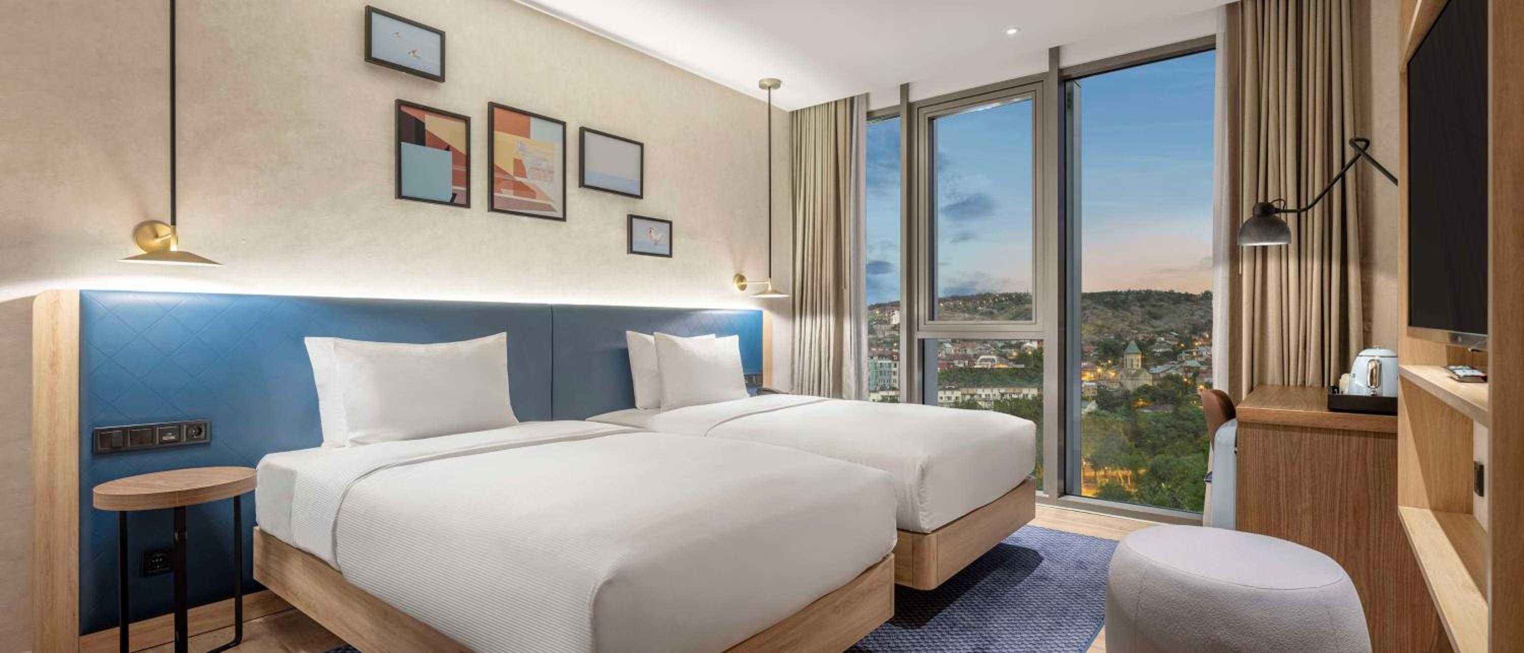 Twin Room - Photo 3