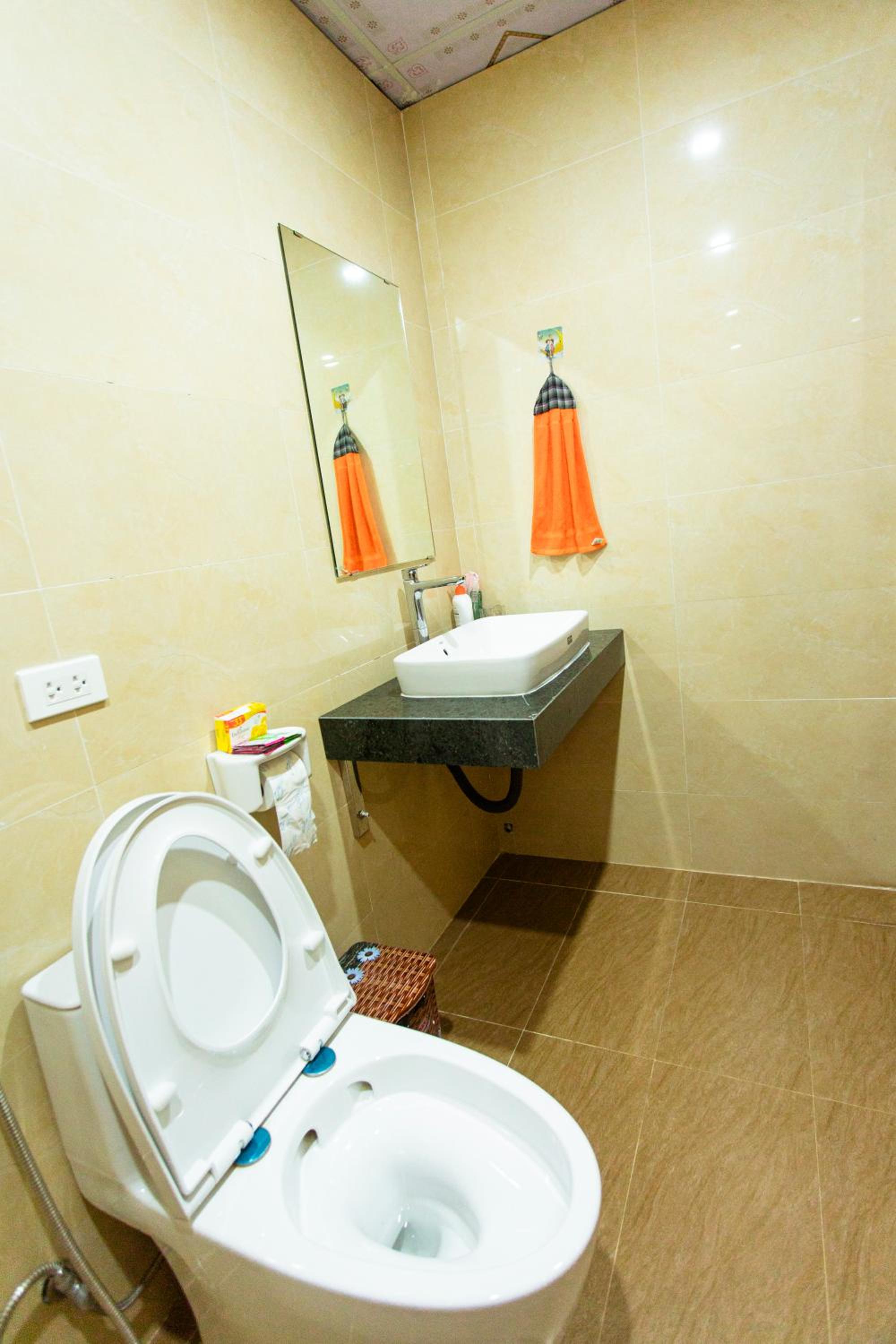 Quadruple Room - Photo 7