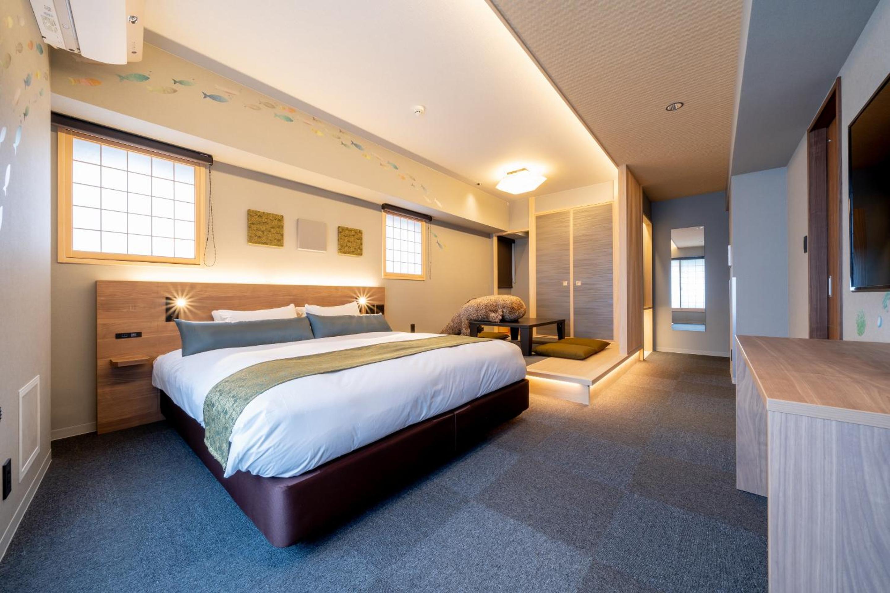Family Room - Photo 15