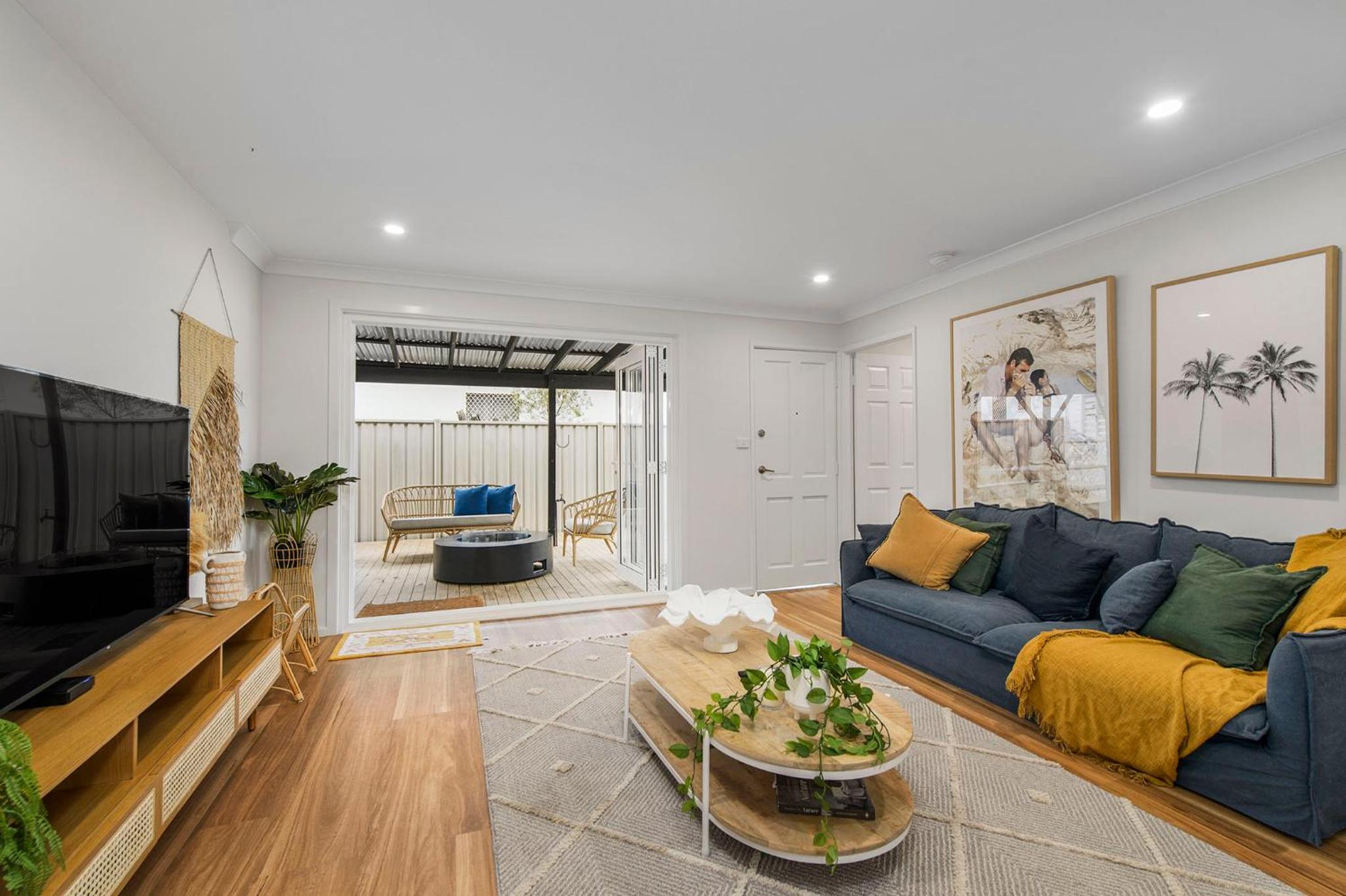 Three-Bedroom House photo 2