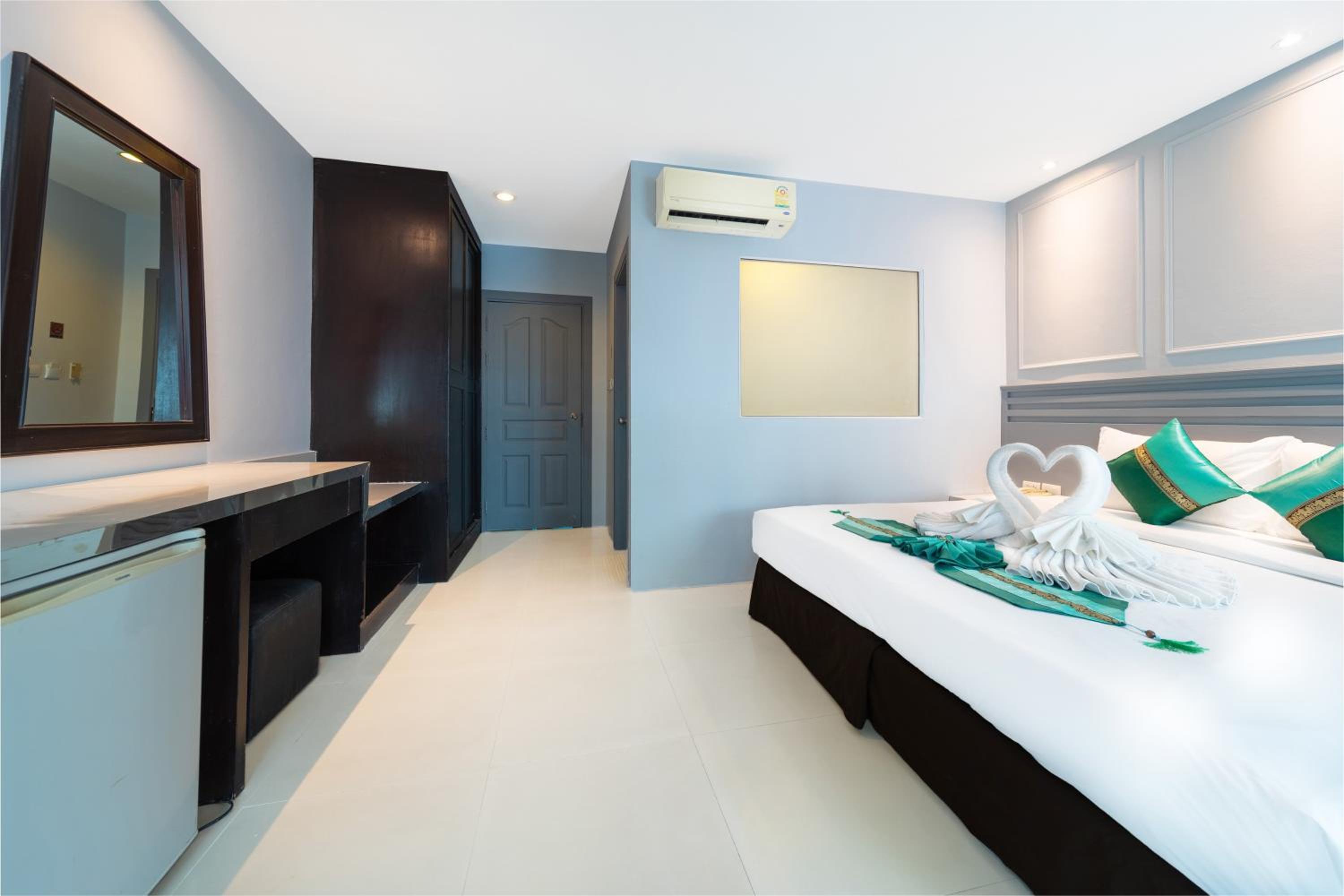 Superior Room - Photo 11