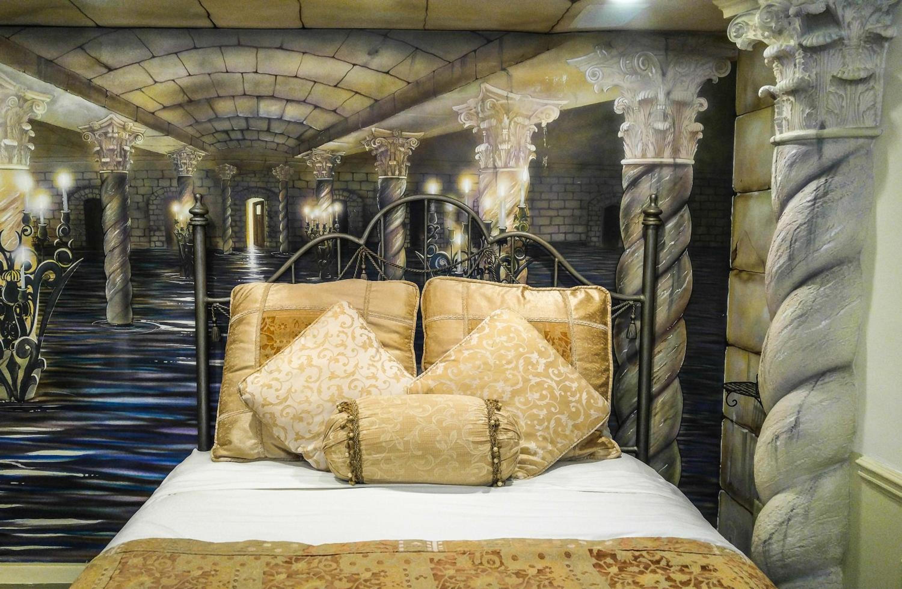 Queen Room