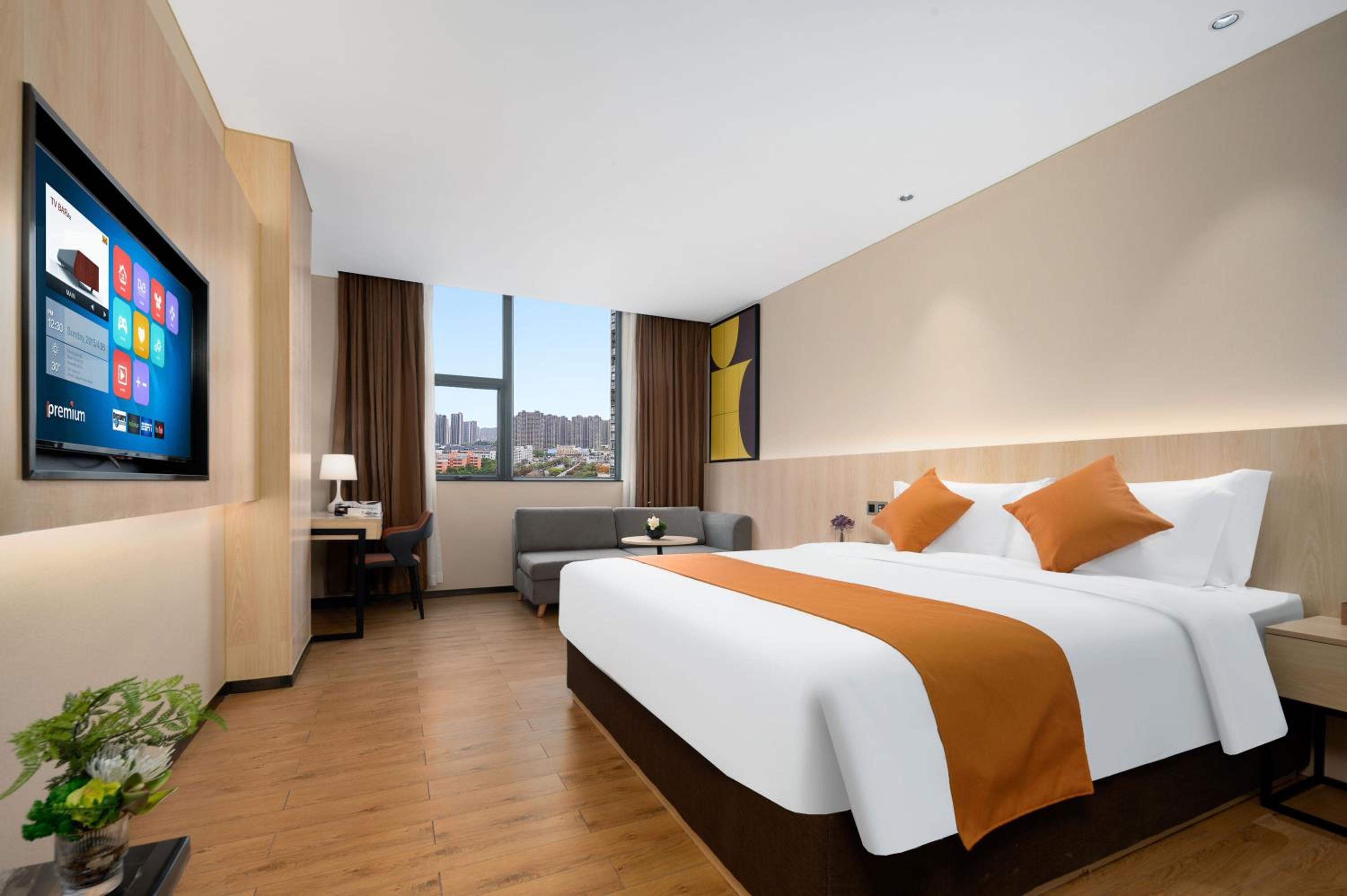 Deluxe Queen Room