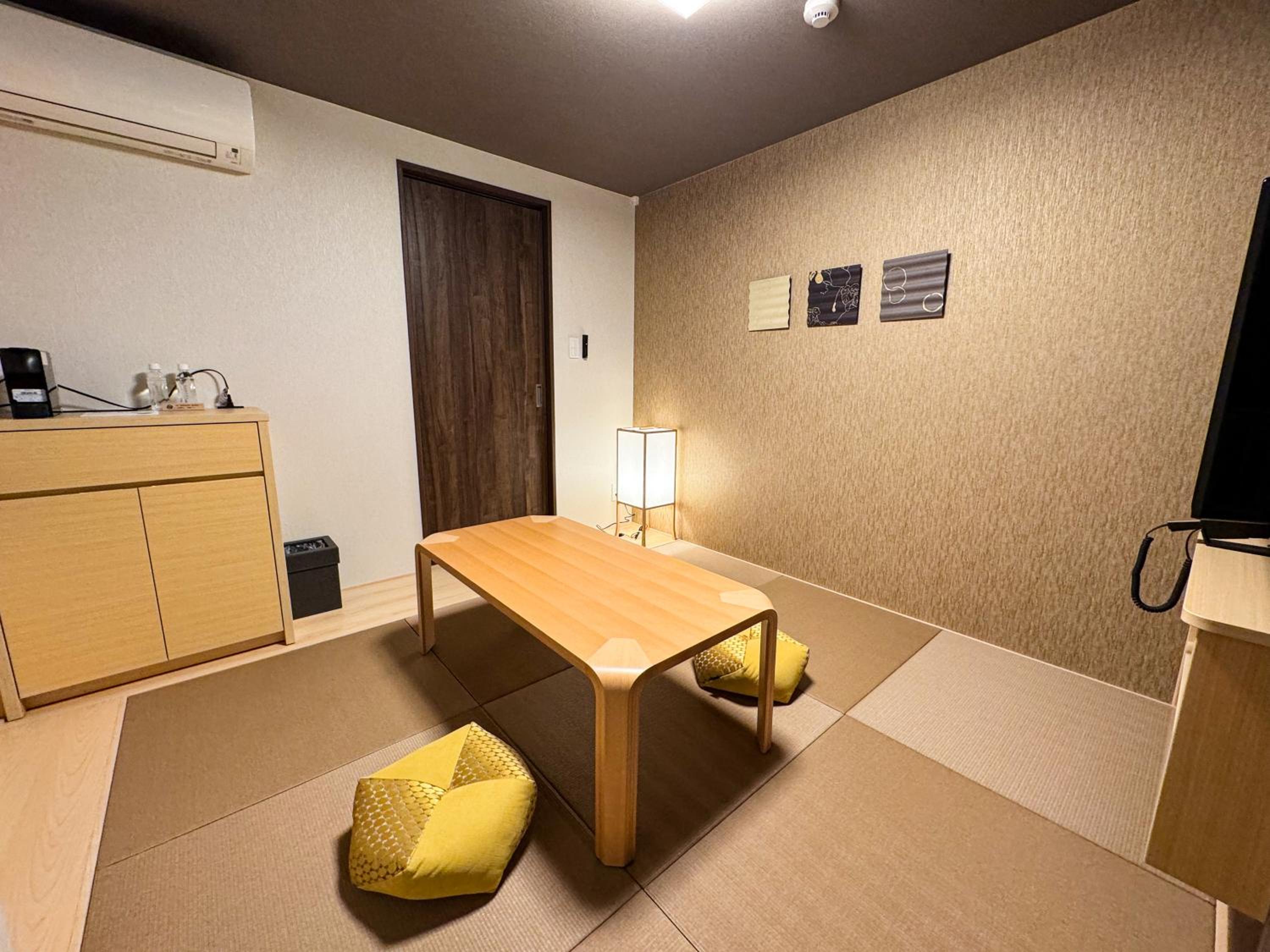 Deluxe Twin Room - Photo 2