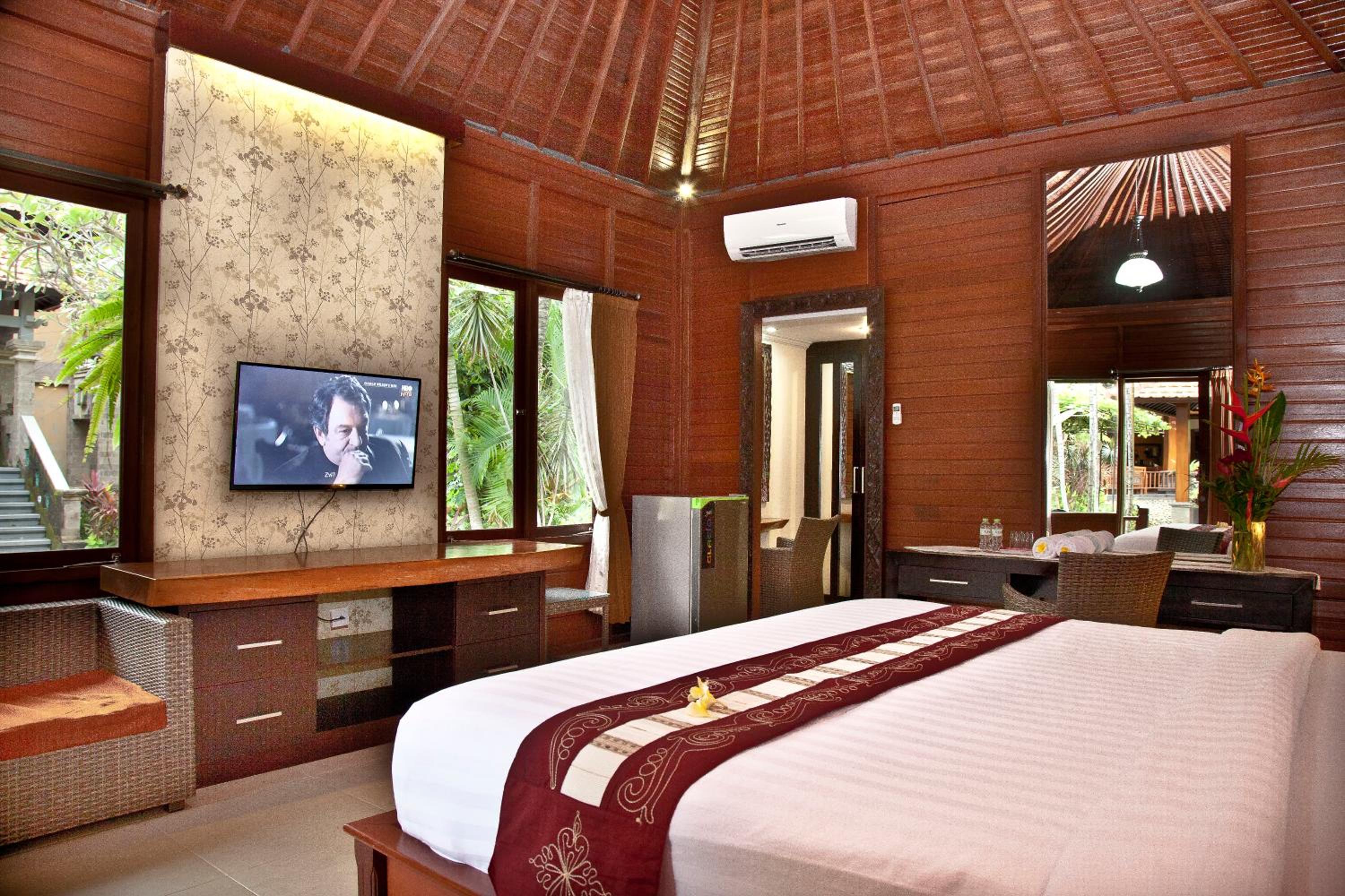 Superior King Room photo 2