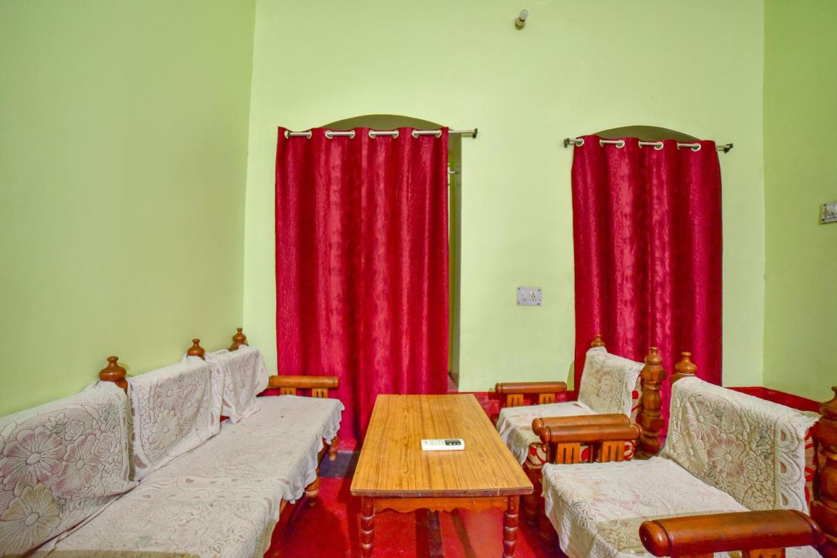 Single Room with Bathroom photo 2