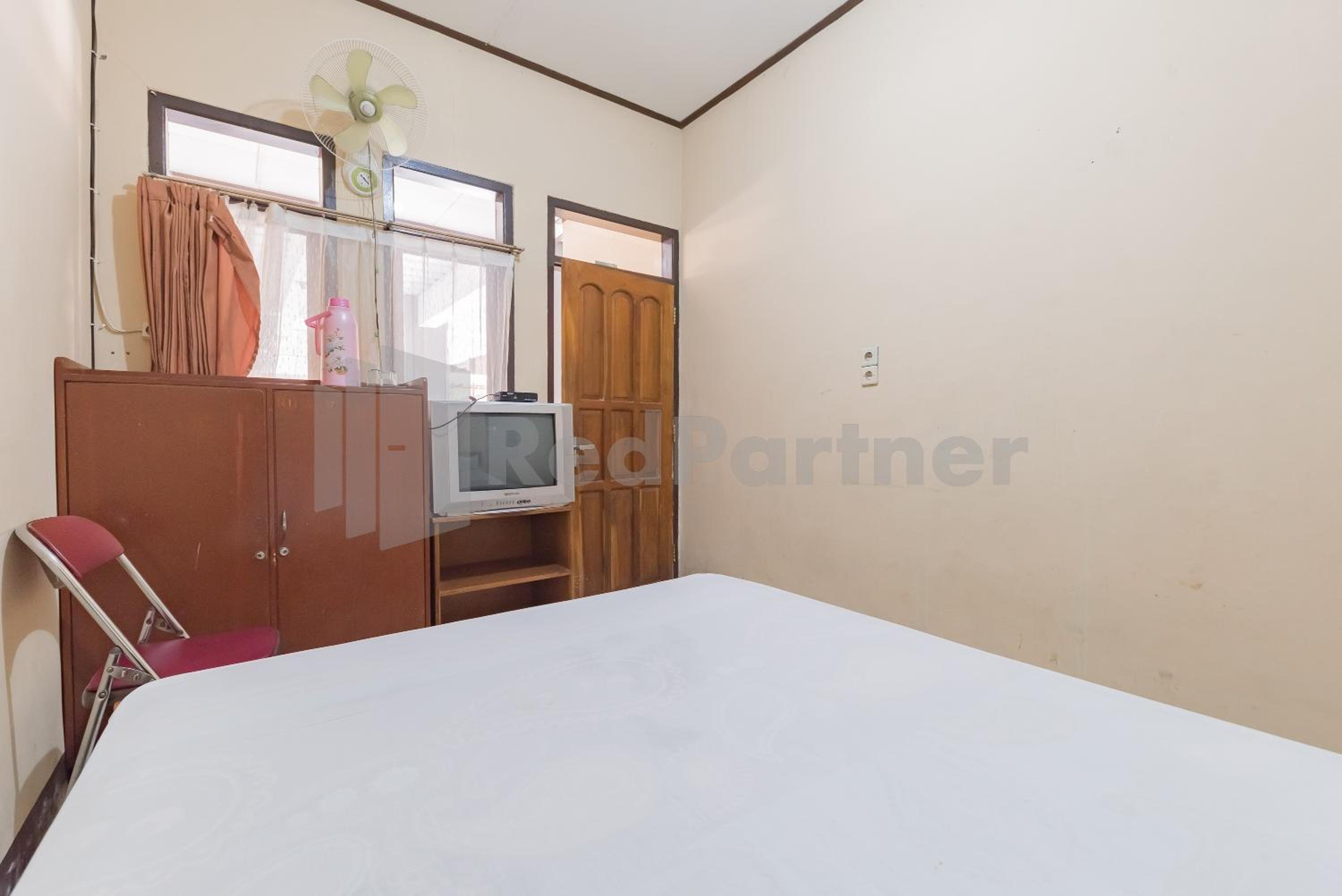 Standard Double Room with Fan - Photo 4