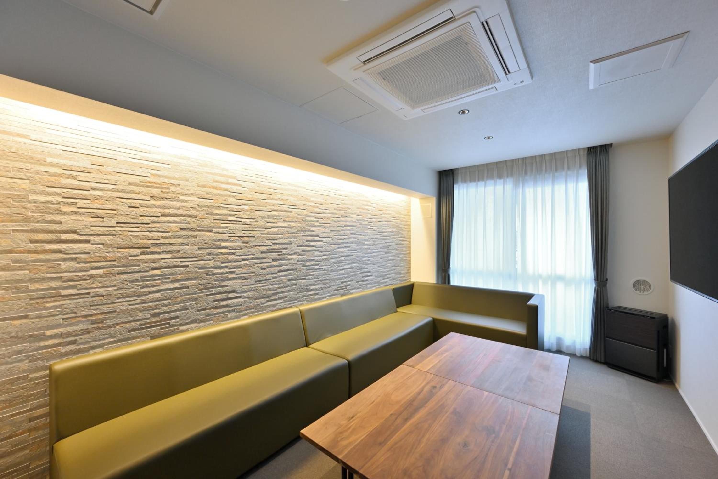 Family Suite - Photo 1