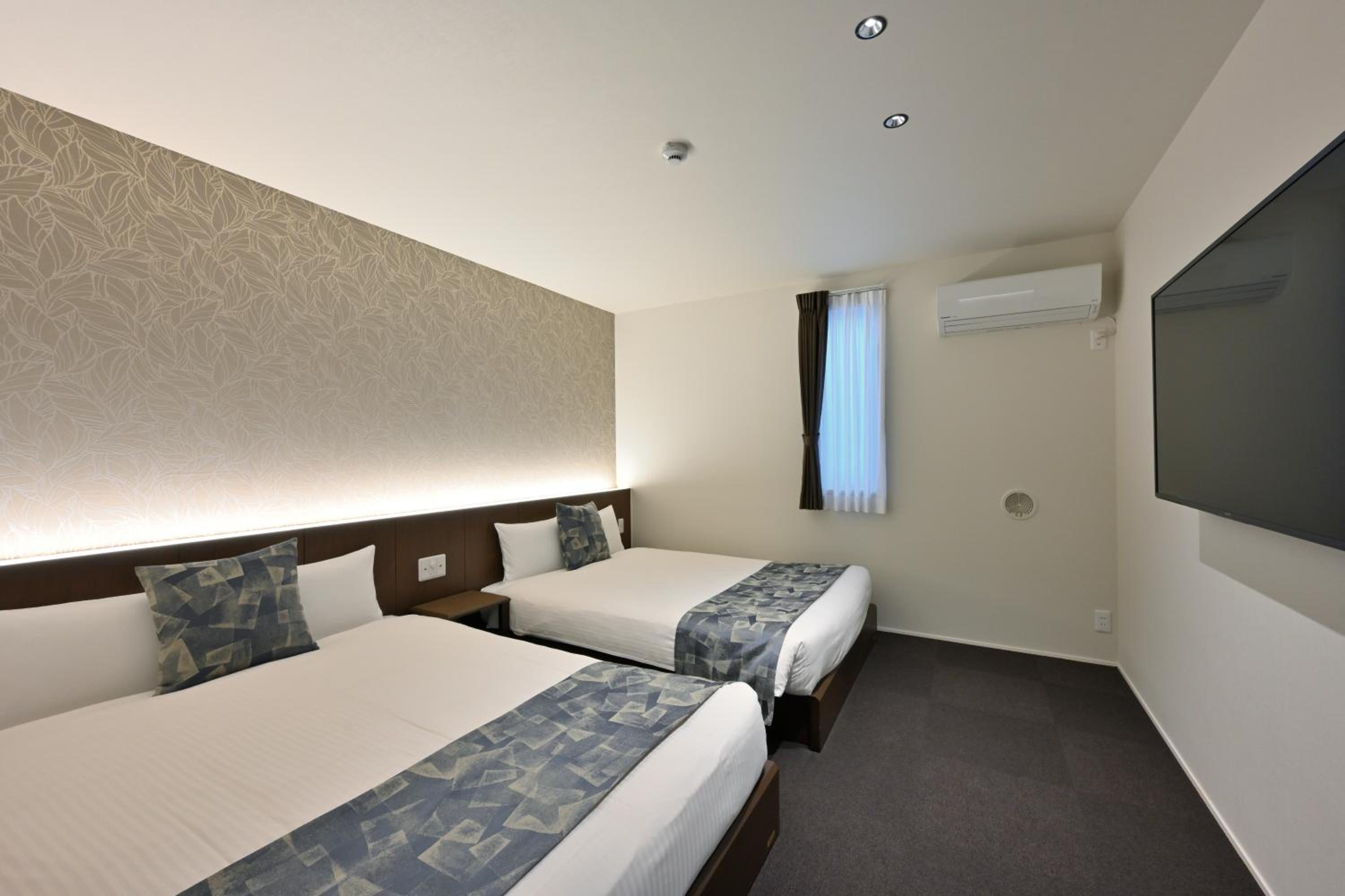 Family Suite - Photo 8