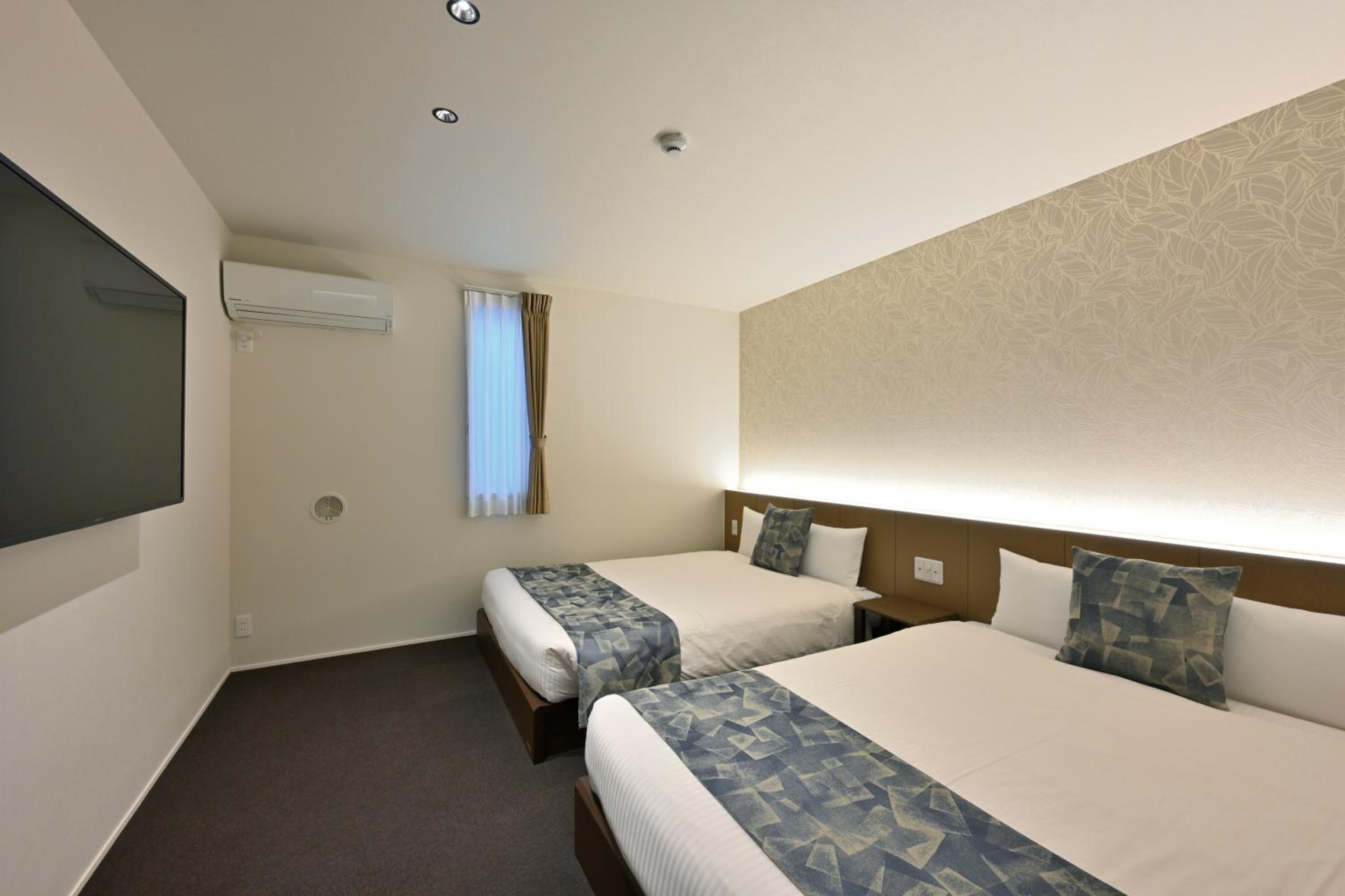 Family Suite - Photo 9