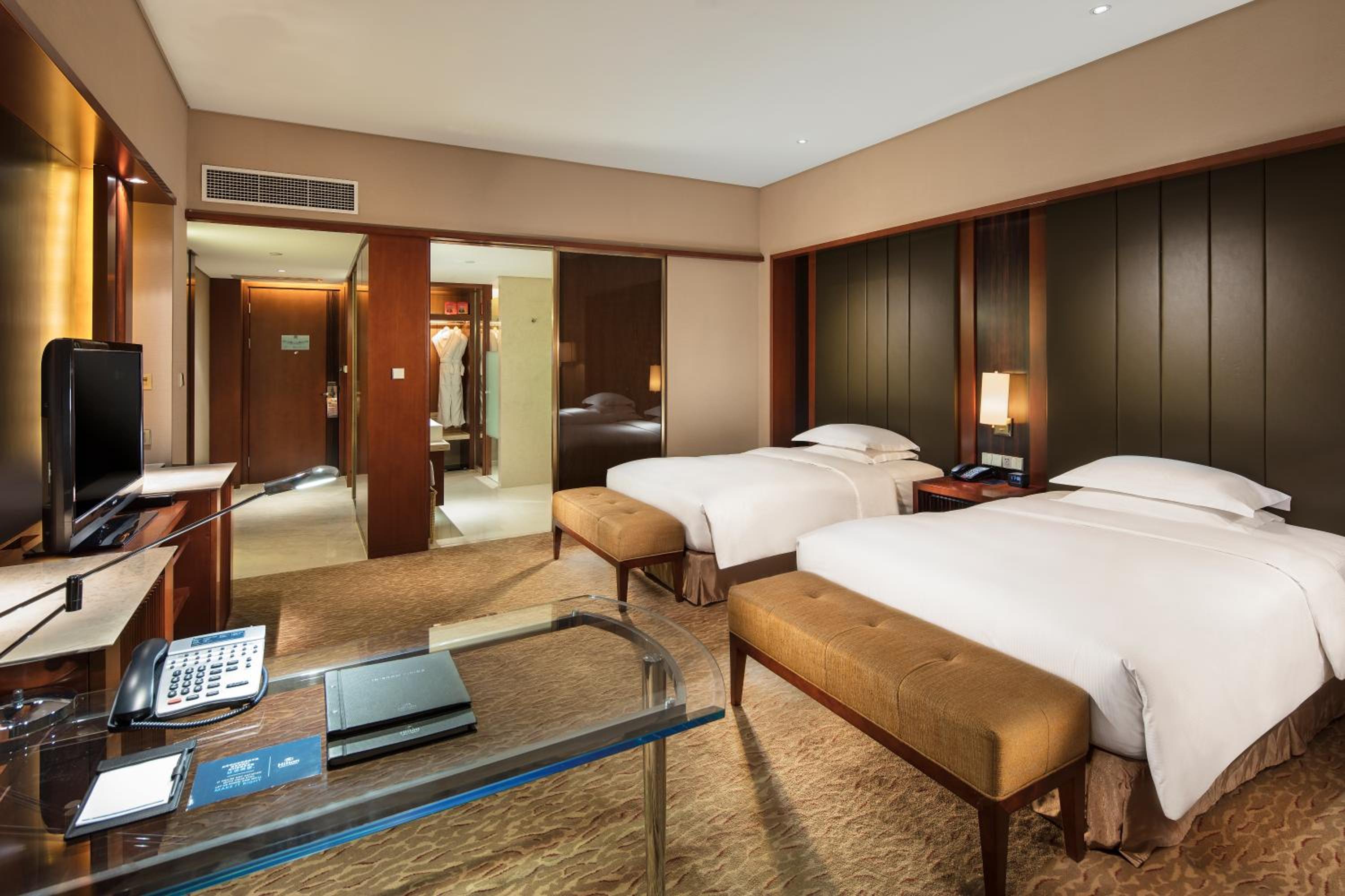 Twin Room - Photo 2