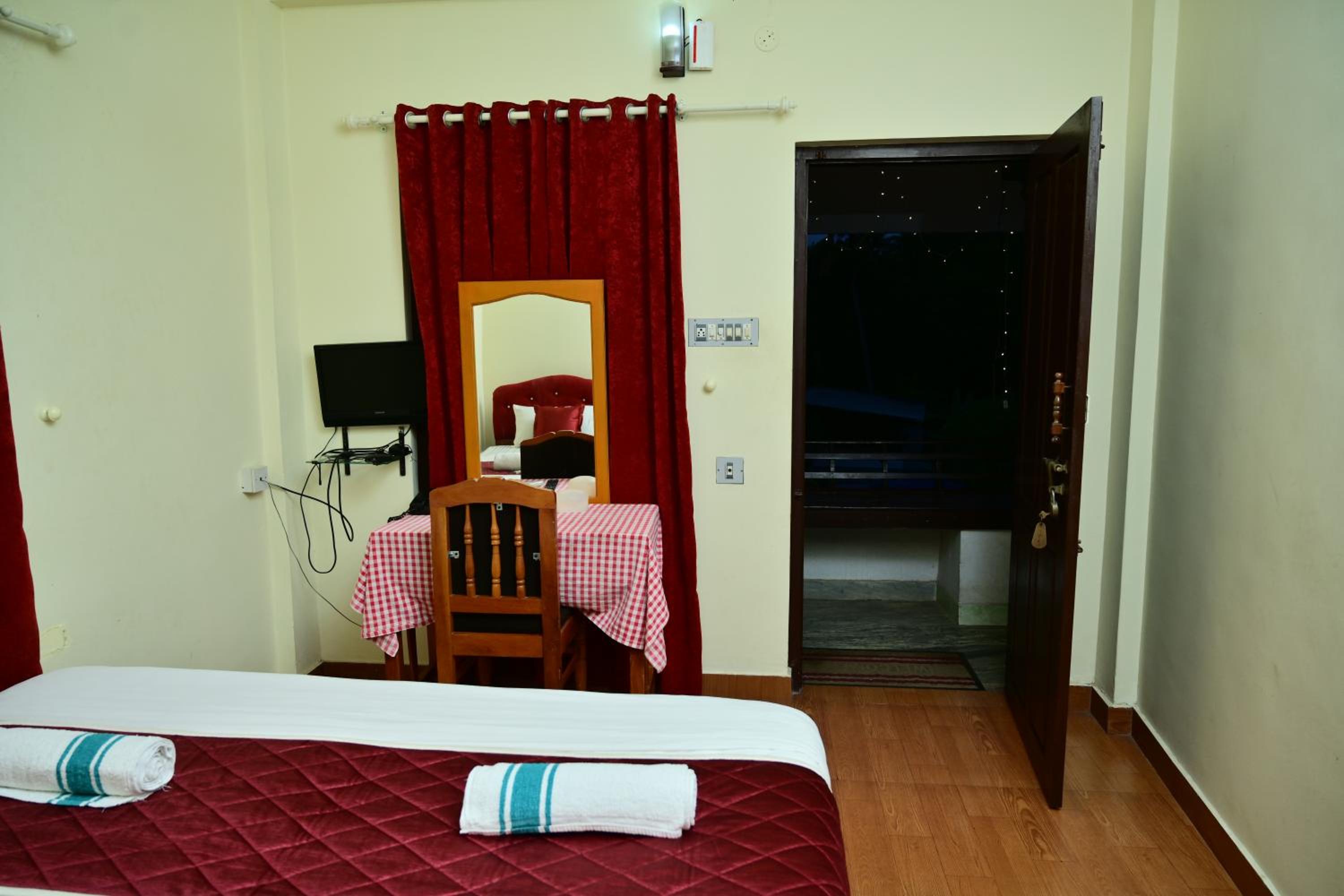 Deluxe Triple Room photo 1