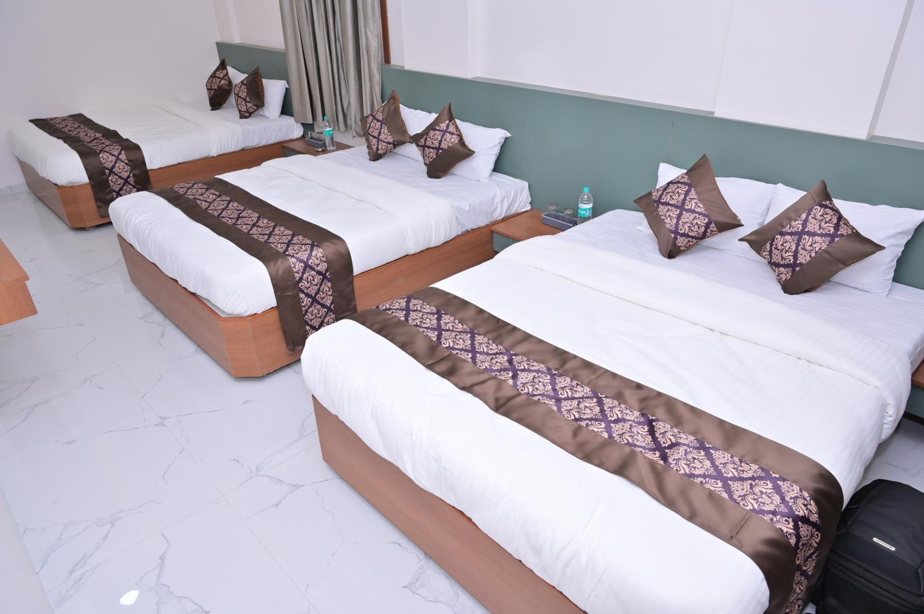 Deluxe Family Room