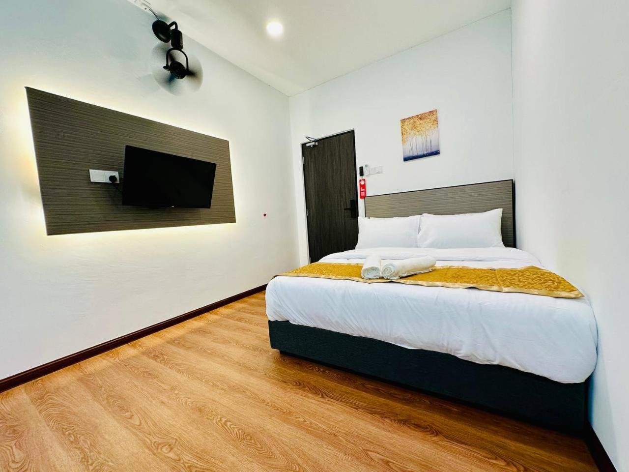 Superior Queen Room - Photo 1