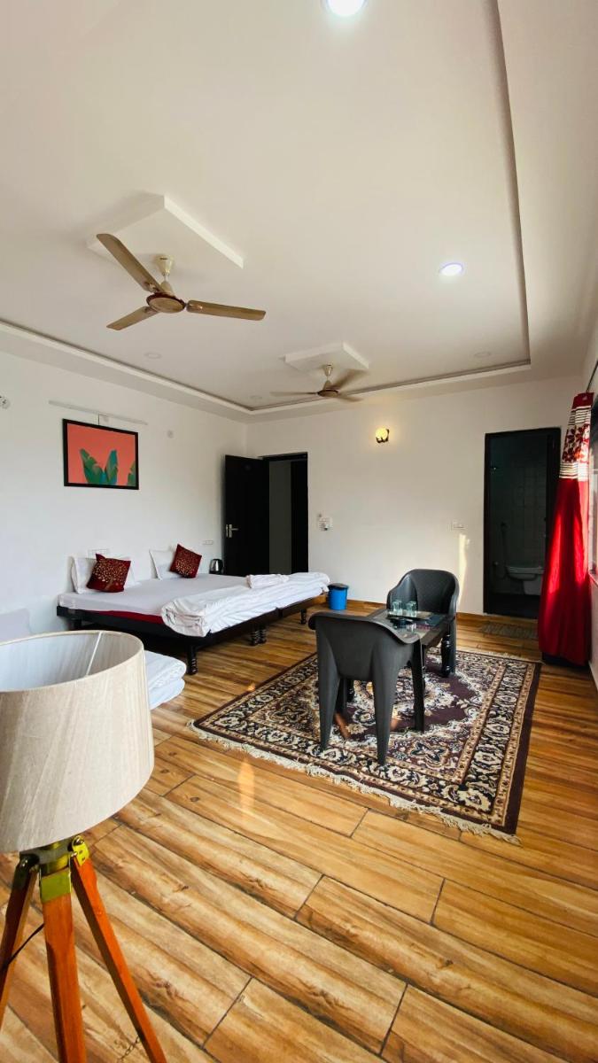 King Room with Lake View photo 3