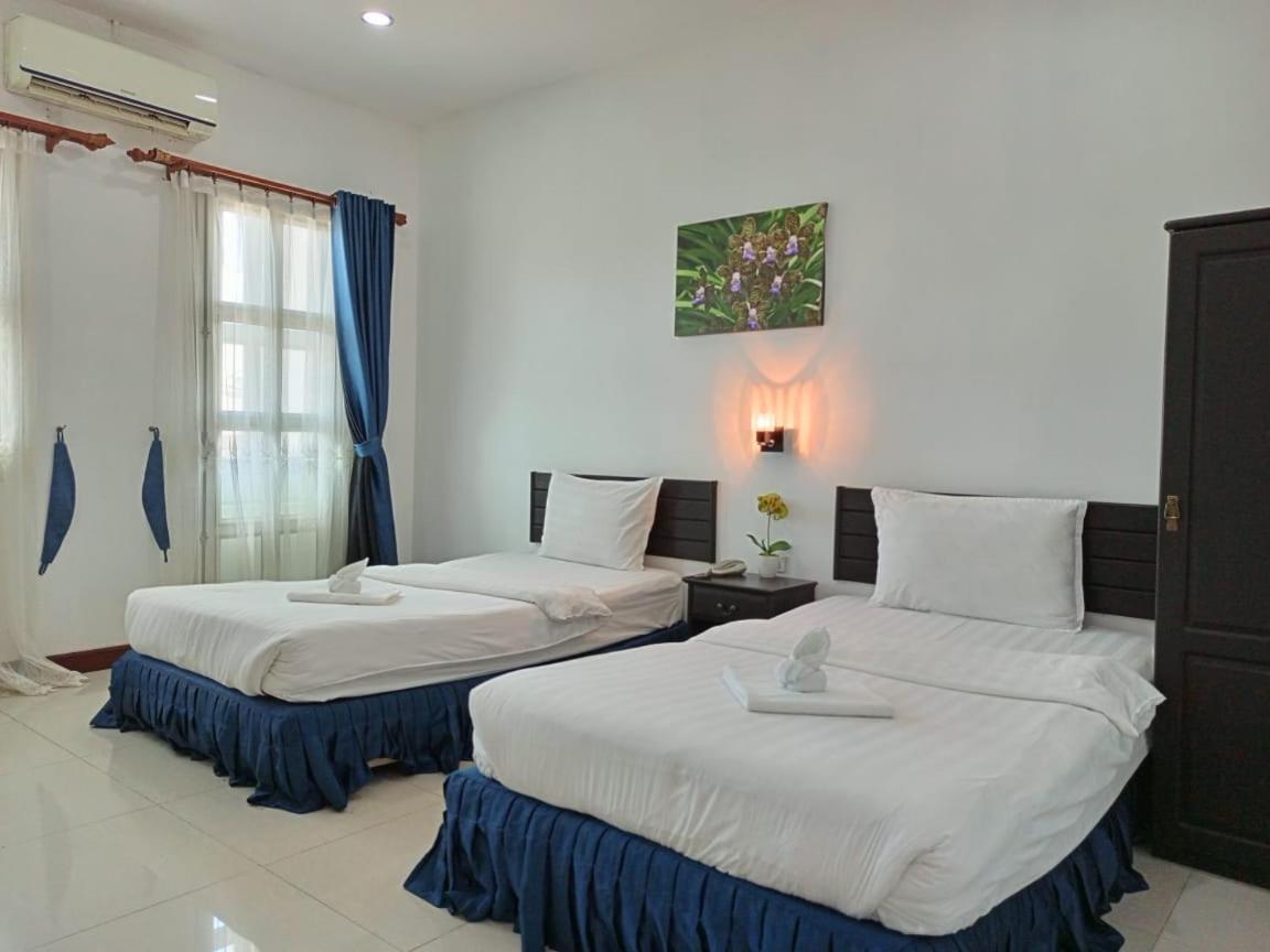 Deluxe Twin Room photo 2